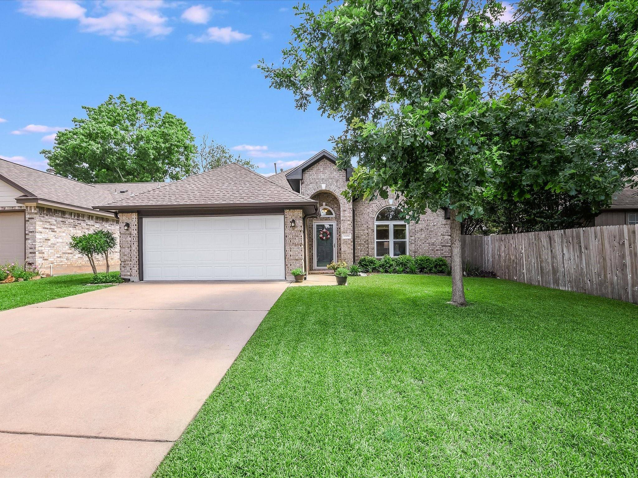1706 White Oak LOOP, Round Rock, TX 78681