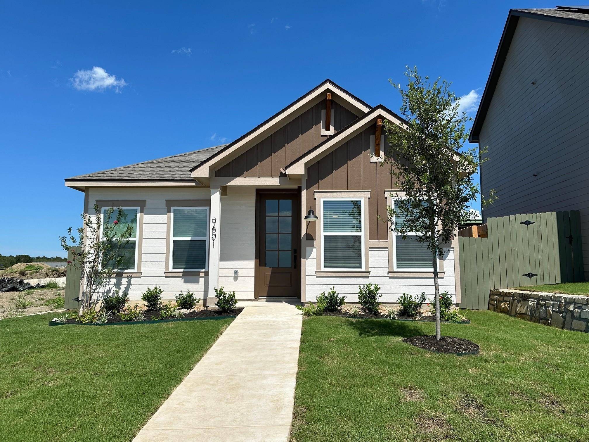 9601 Balmy LN, Manor, TX 78653