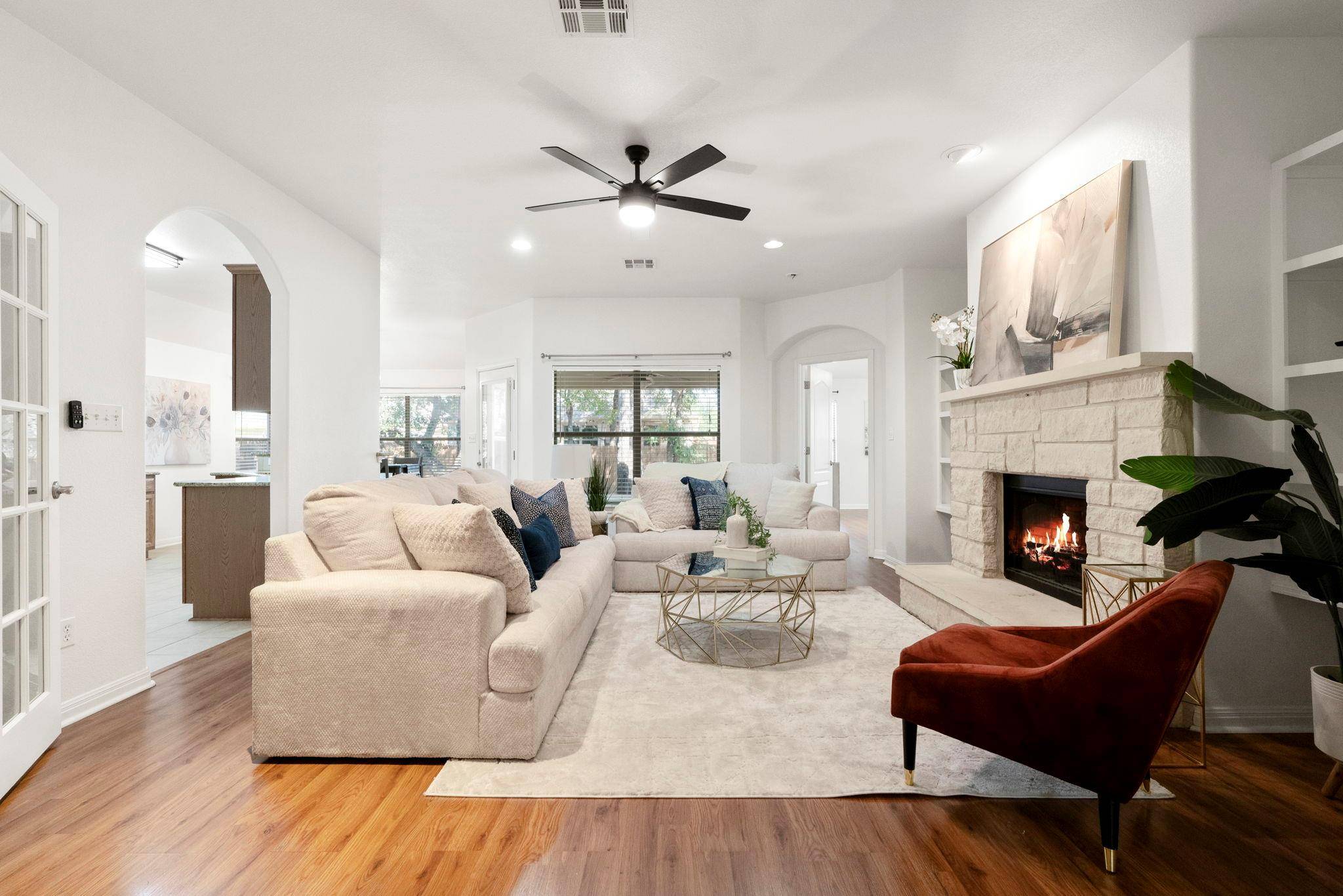 809 Hedgewood DR, Georgetown, TX 78628