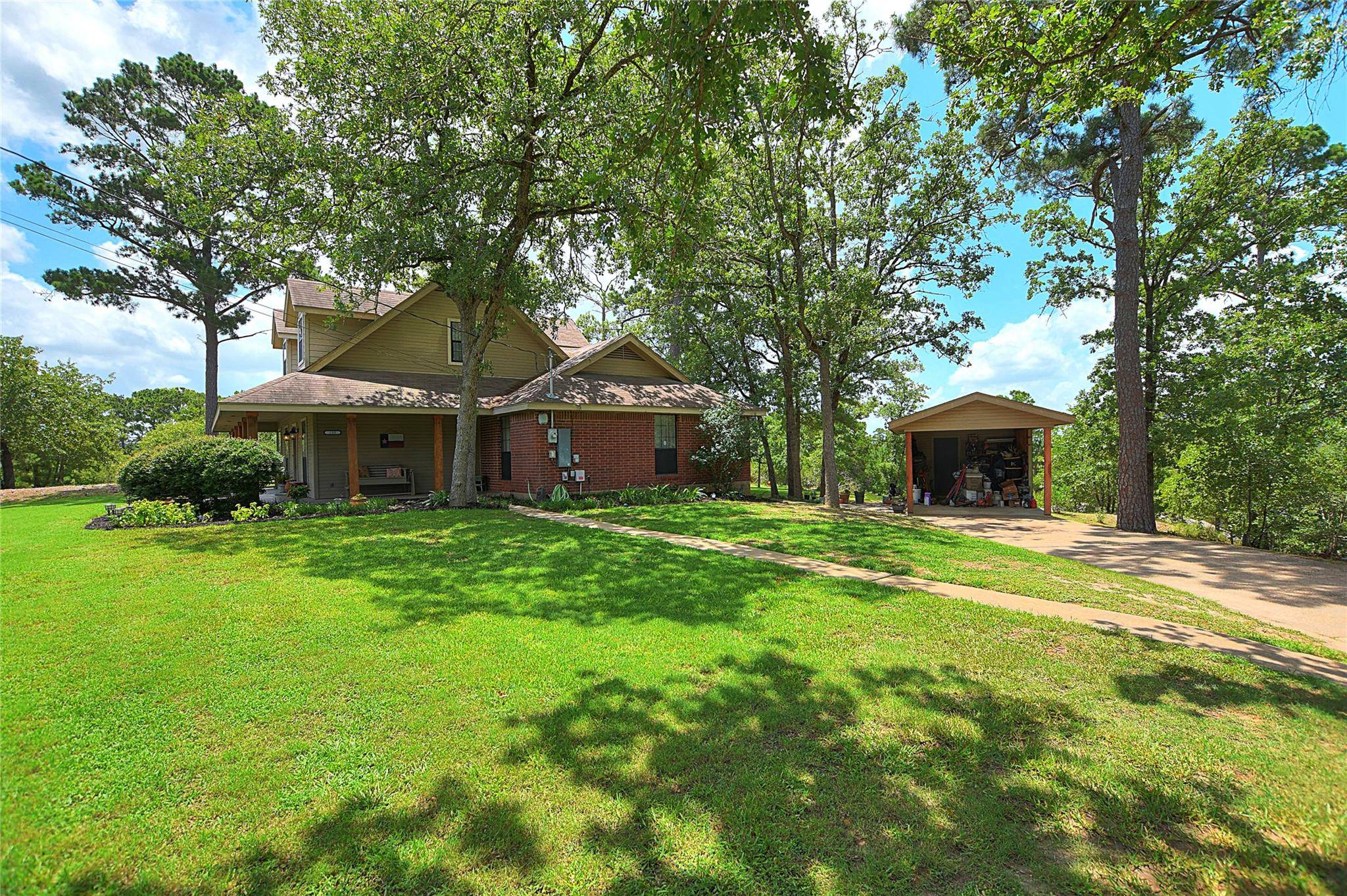 155 Pahalawe LN, Bastrop, TX 78602