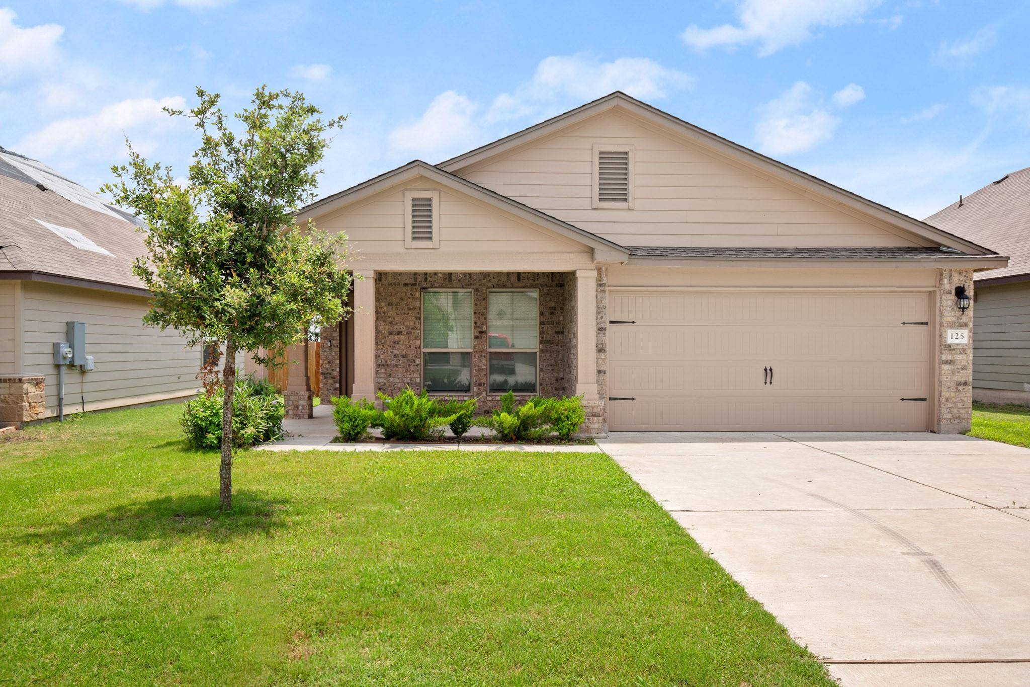 125 Nathaniel DR, Taylor, TX 76574