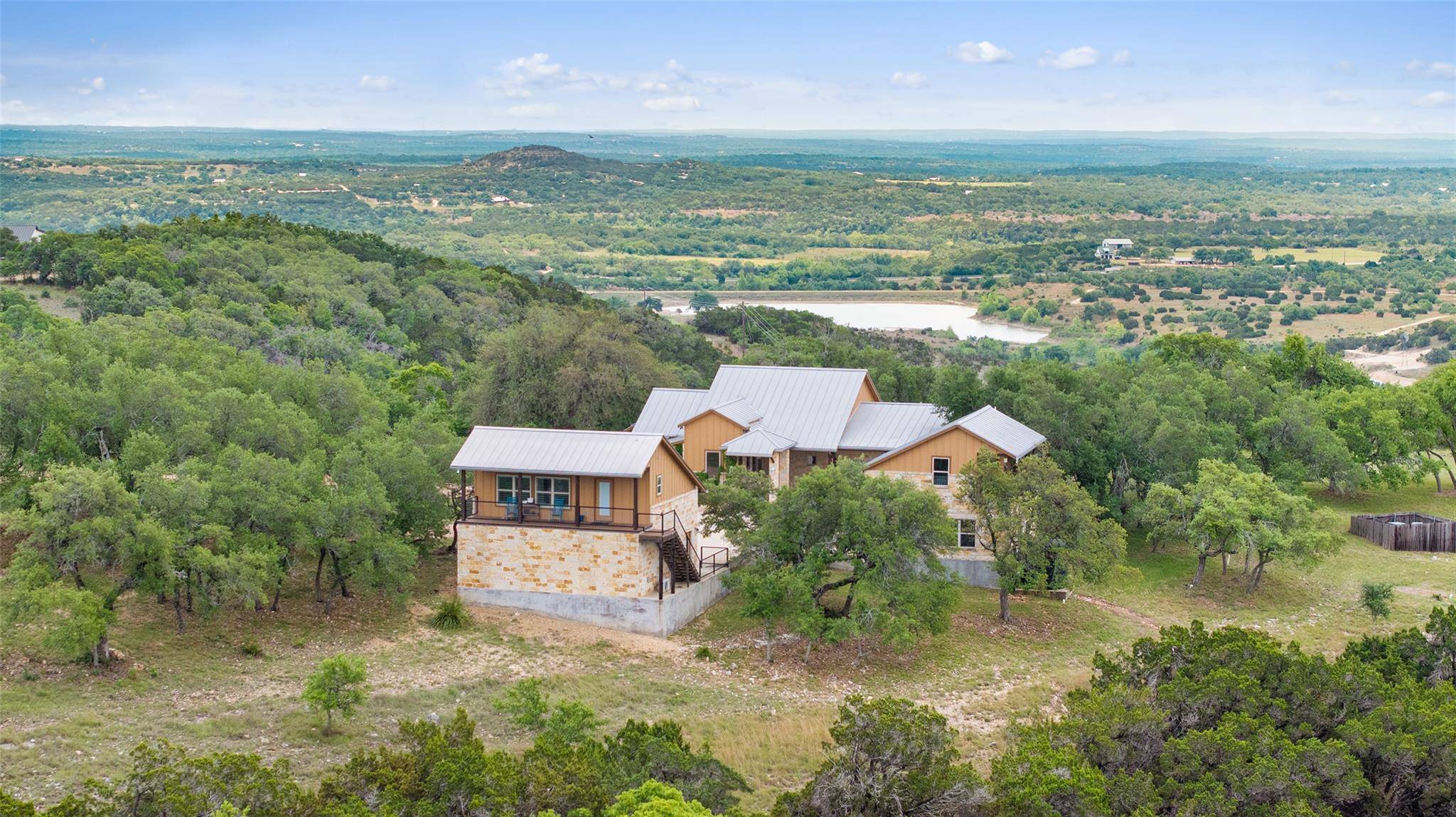 1519 Brushy Top TRL, Blanco, TX 78606
