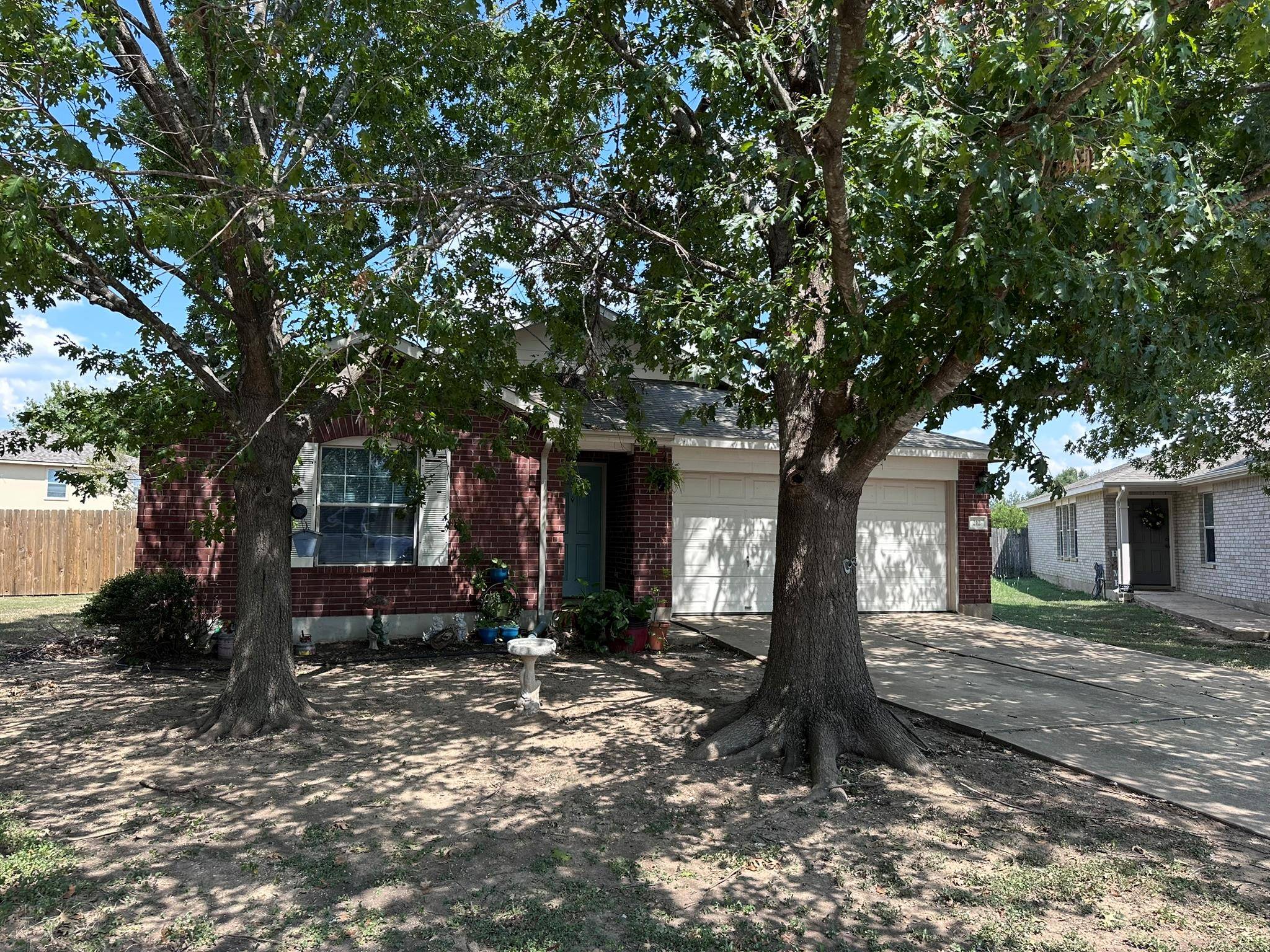 212 Meadow Park DR, Georgetown, TX 78626
