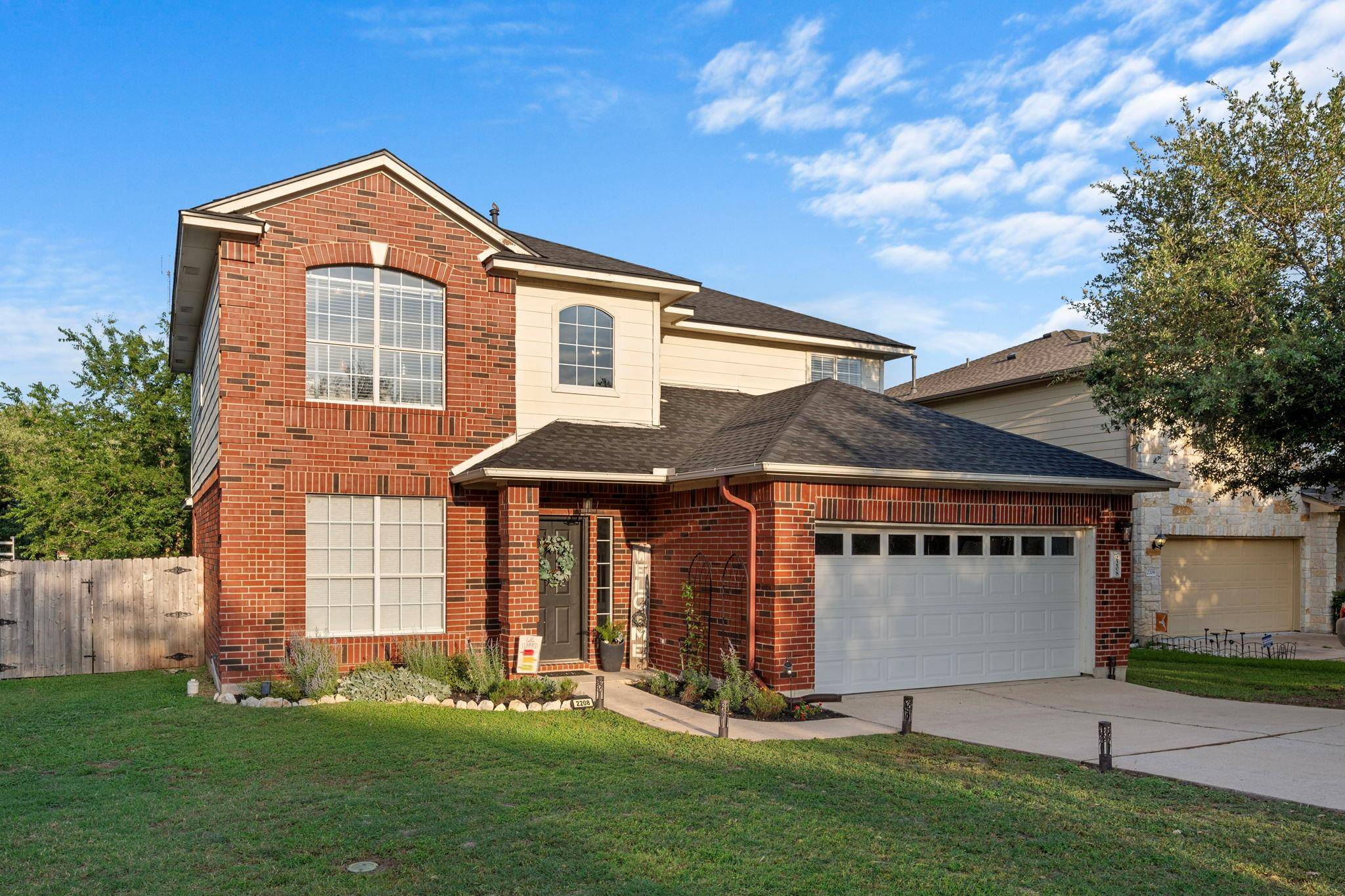 2208 Barnett DR, Cedar Park, TX 78613