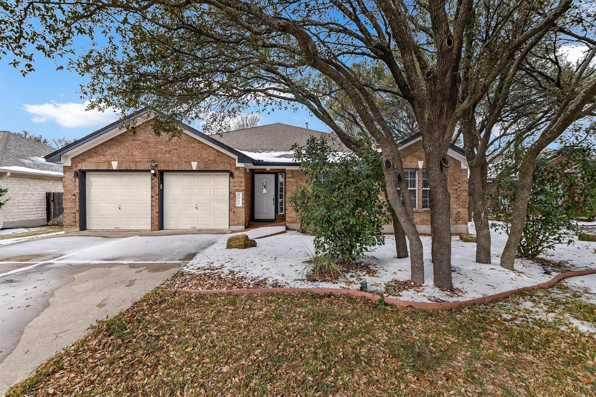 1911 Coachlamp DR, Cedar Park, TX 78613
