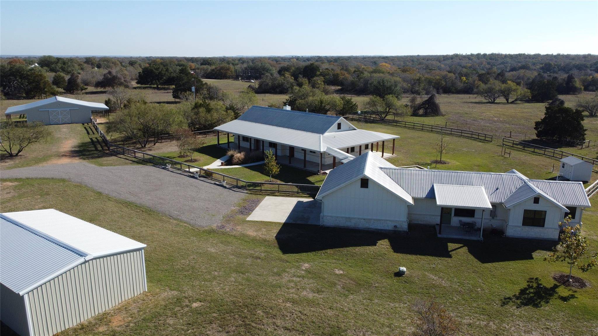 397 Glass LN, Bastrop, TX 78602