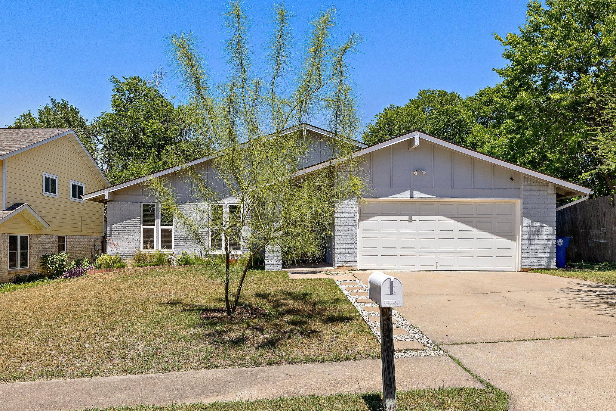 1408 Brighton LN, Austin, TX 78753