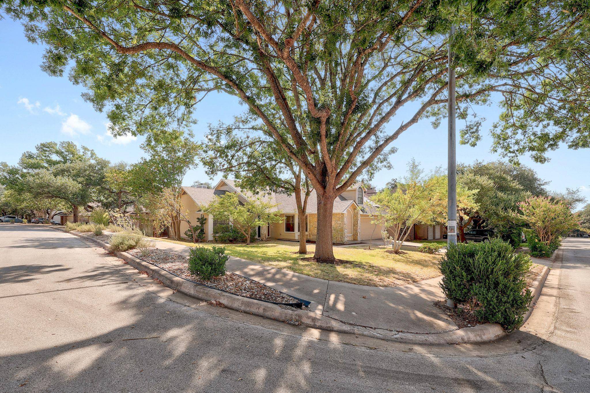 13219 Kerrville Folkway, Austin, TX 78729