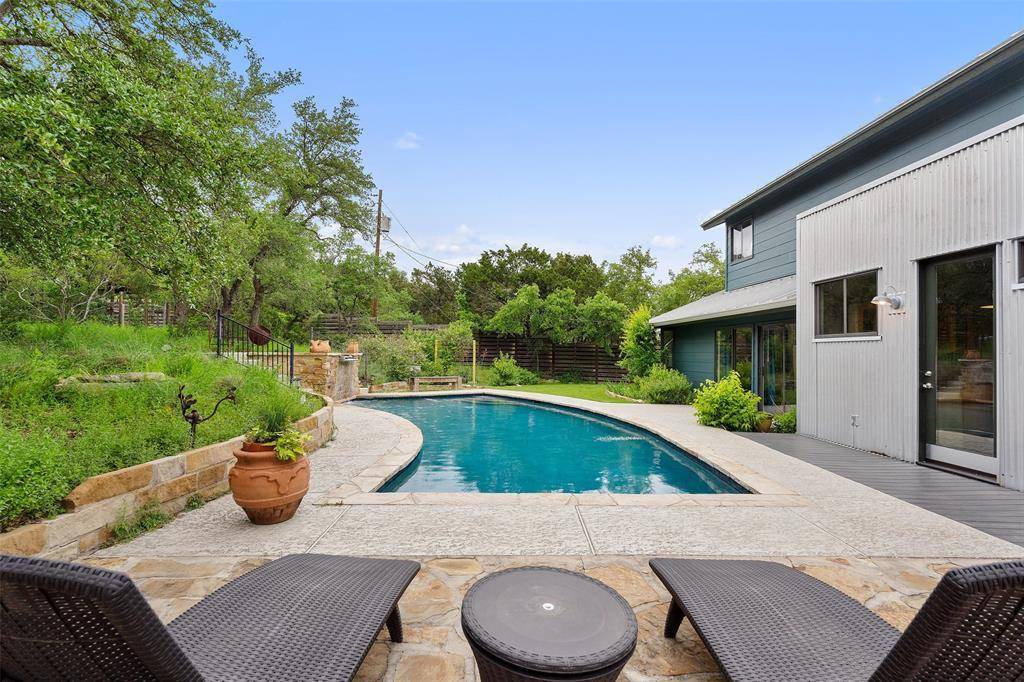 5308 Great Divide DR, Bee Cave, TX 78738