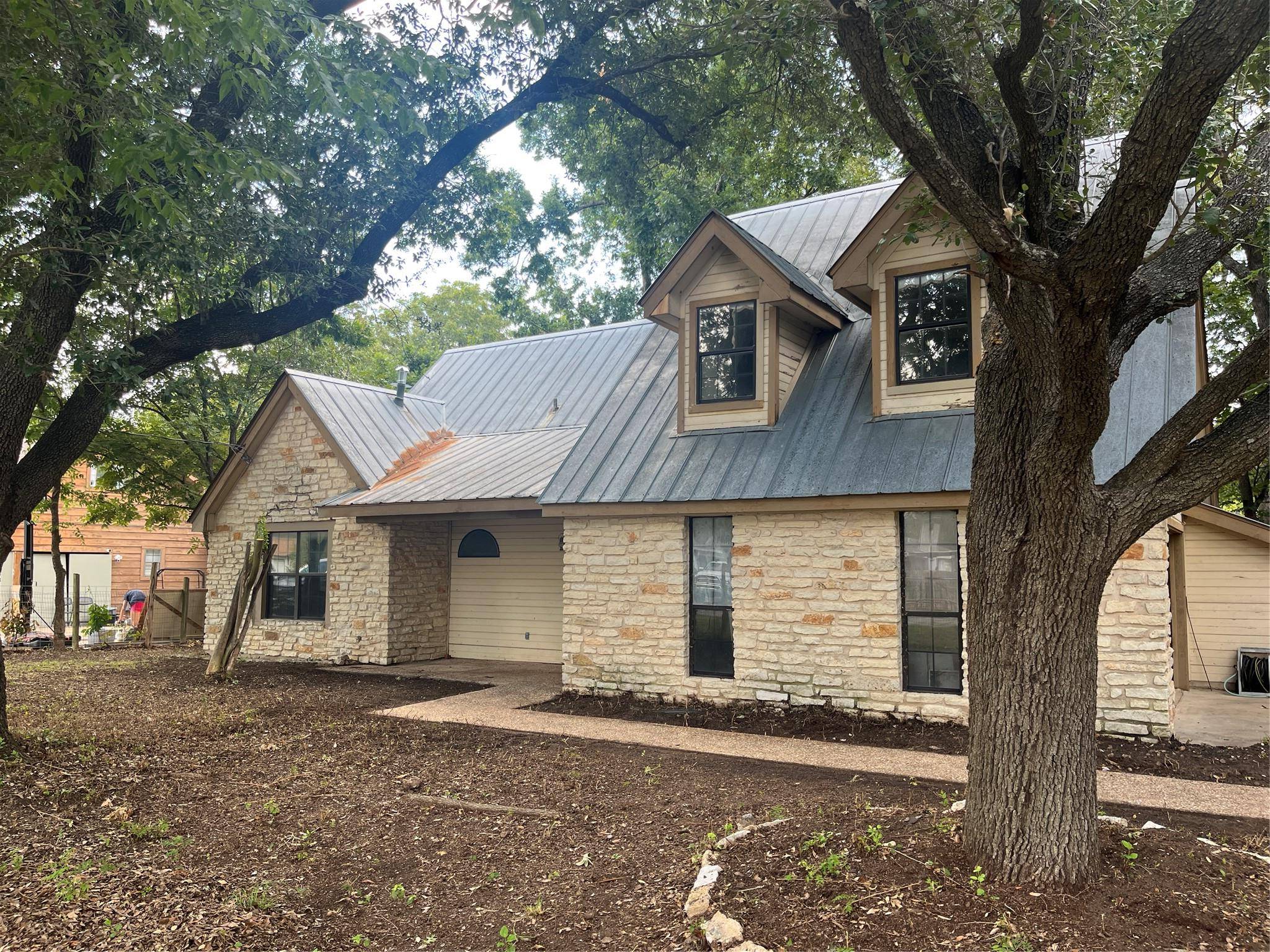502 County Glen ST NW, Leander, TX 78641