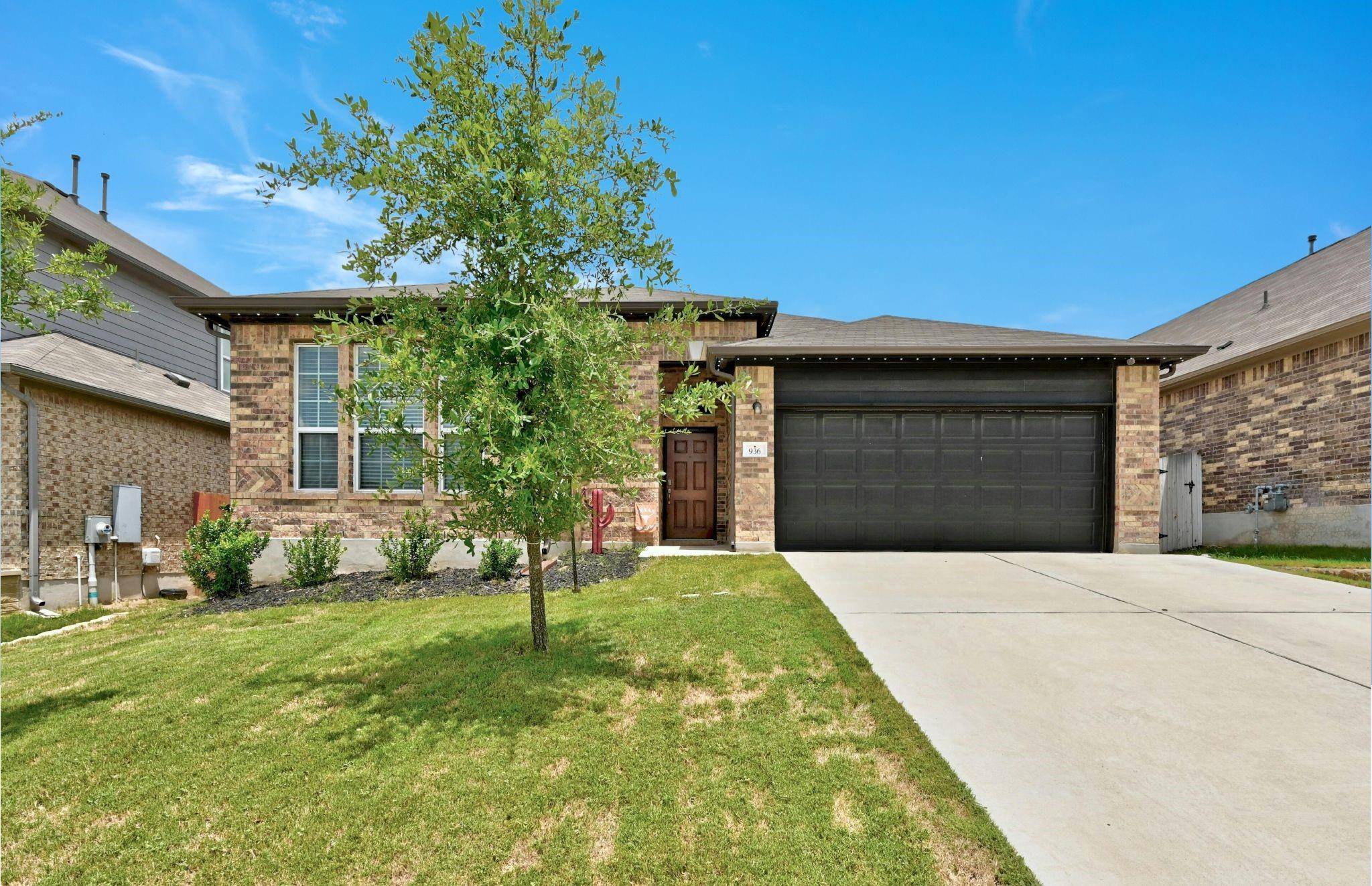 936 Leadtree LOOP, Buda, TX 78610