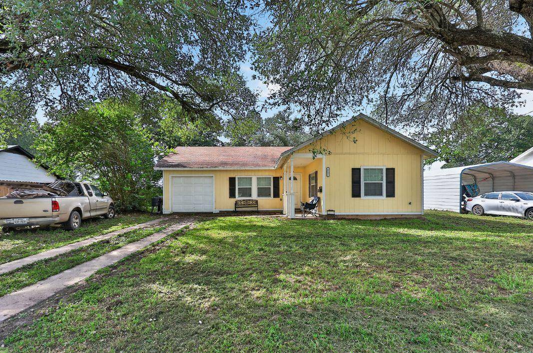 1002 Haley Ave, Rockdale, TX 76567