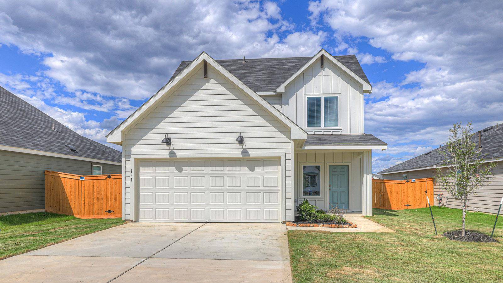 121 FLORA VISTA ST, San Marcos, TX 78666