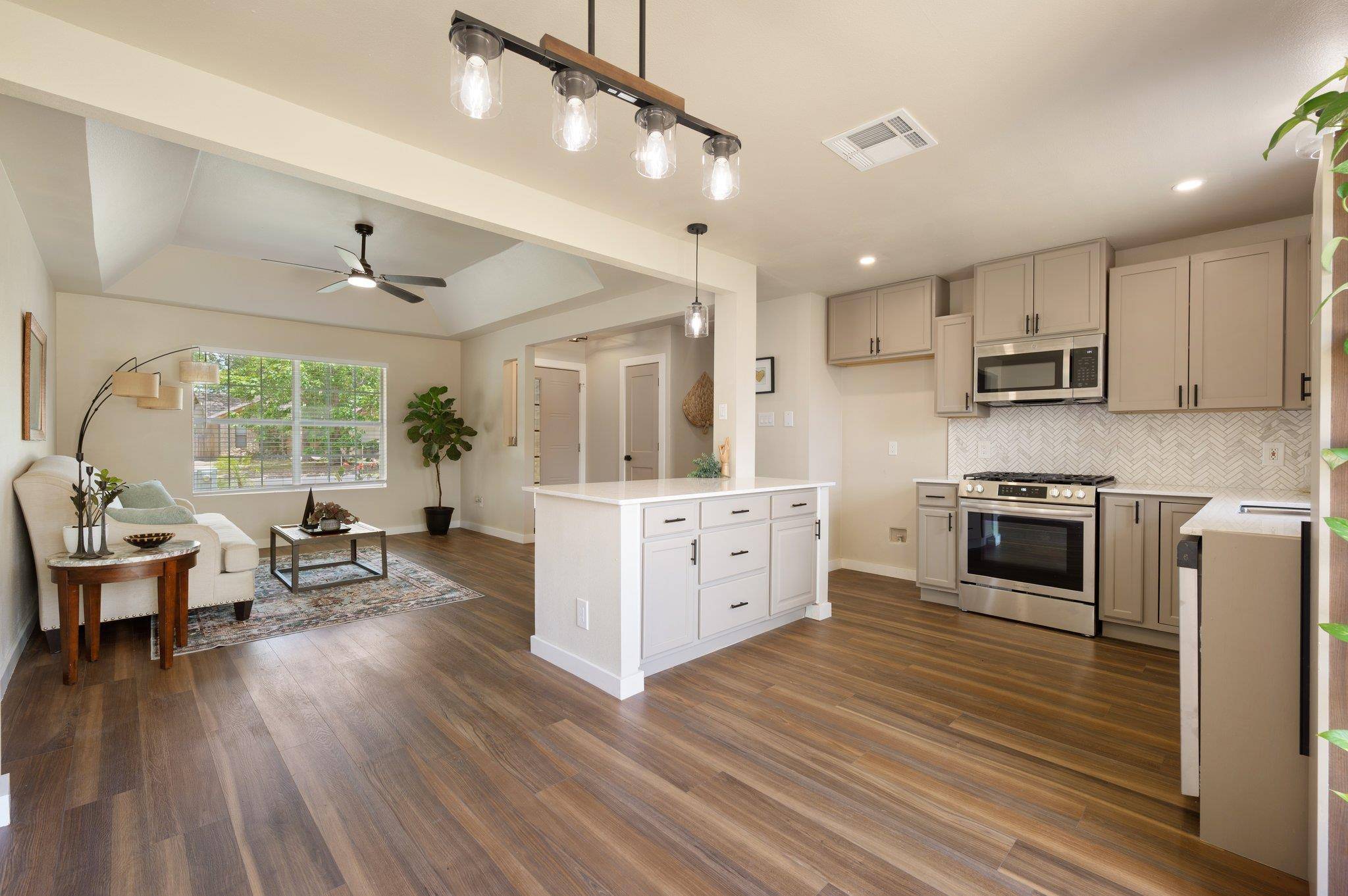206 Jan LN, Georgetown, TX 78626