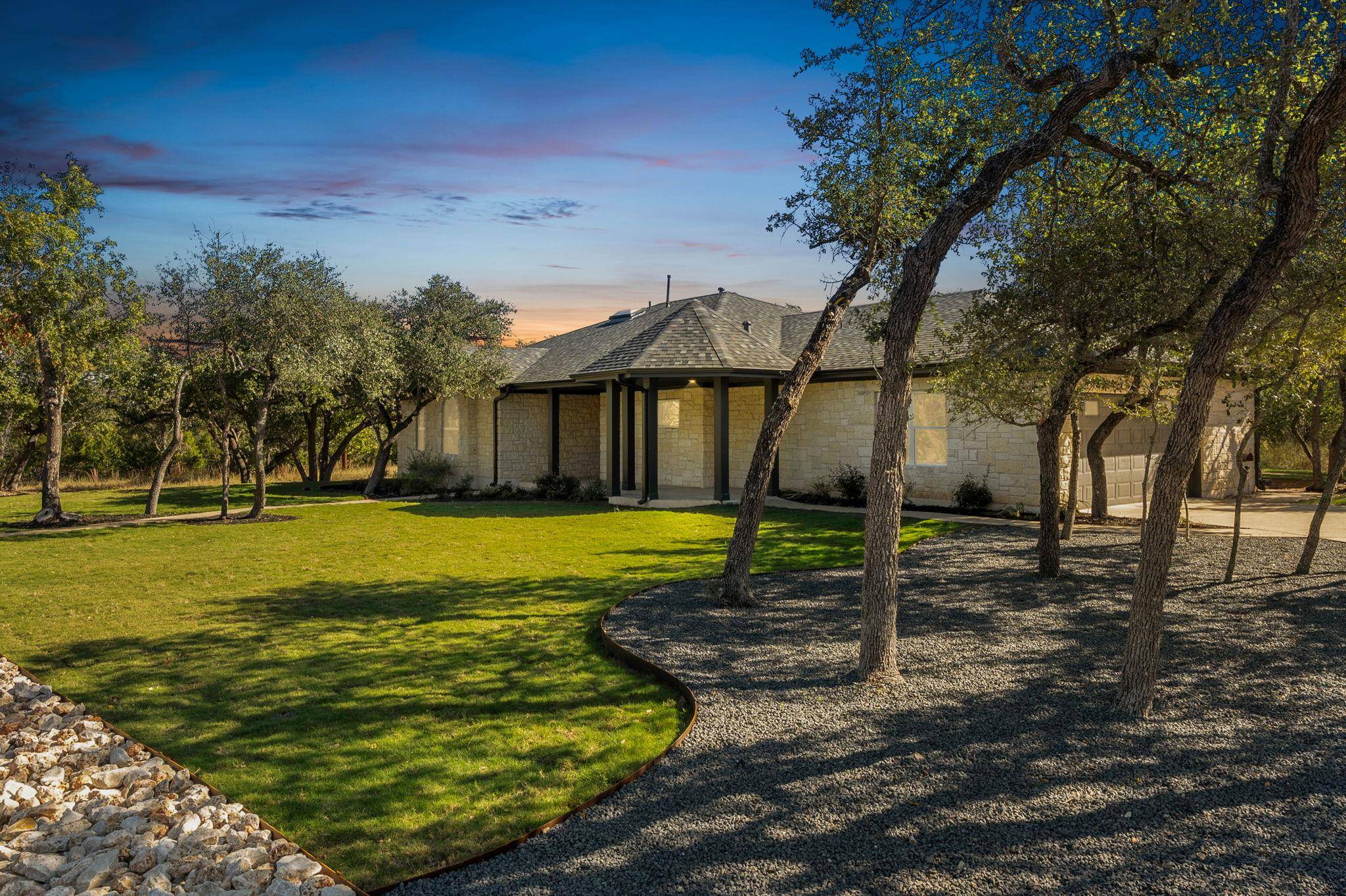 496 Spoonts LN, Liberty Hill, TX 78642