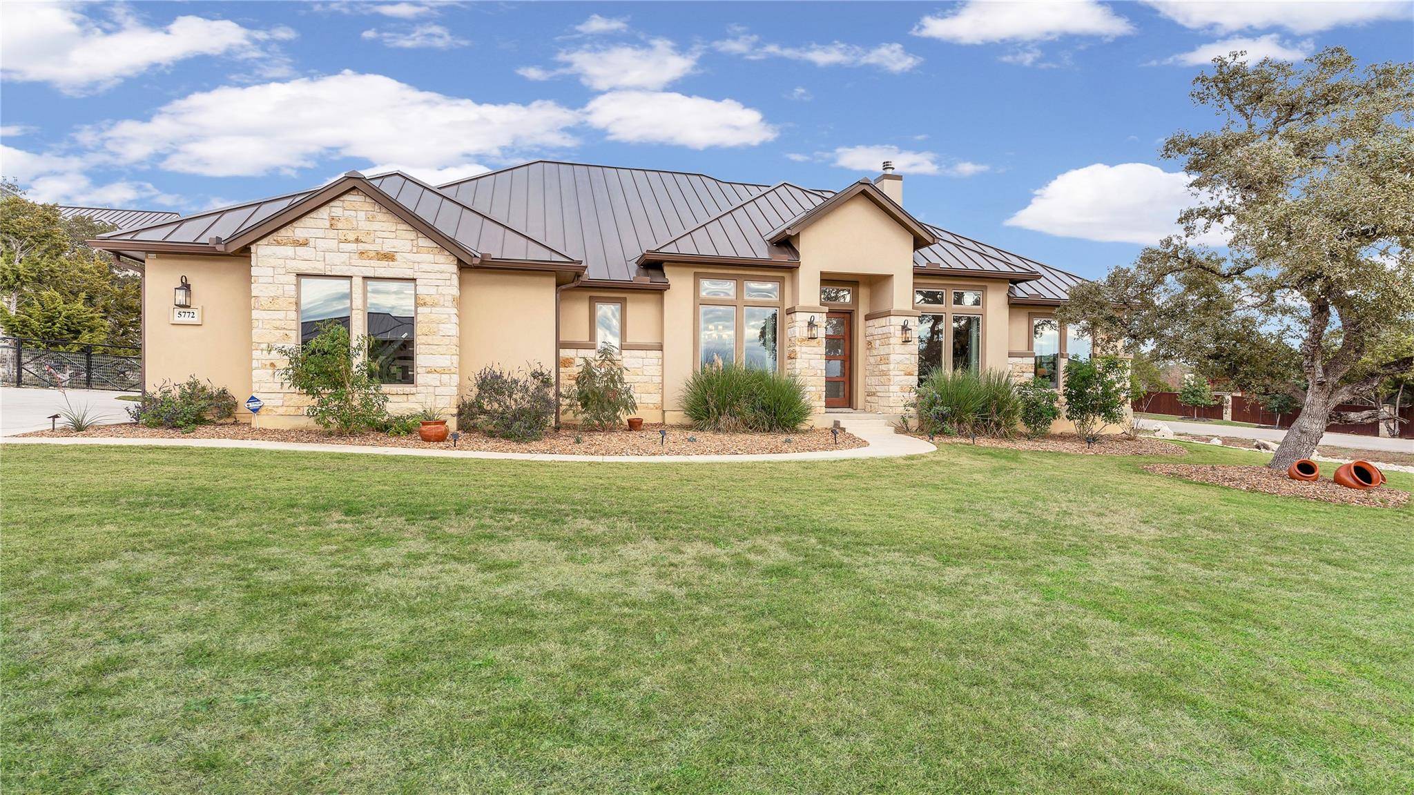 5772 Copper VLY, New Braunfels, TX 78132