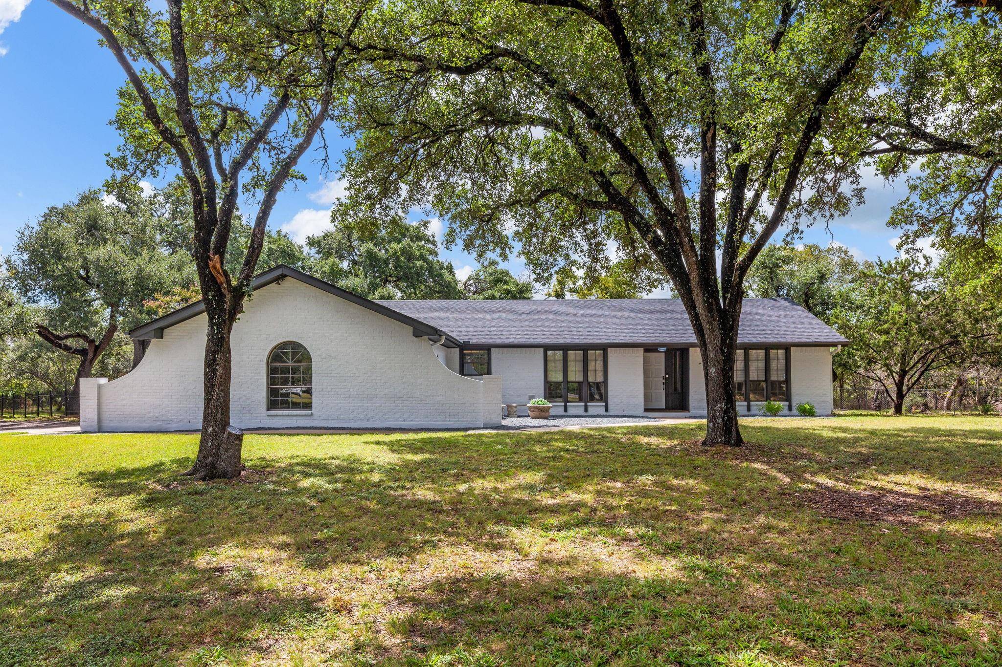 106 Serenada DR, Georgetown, TX 78628