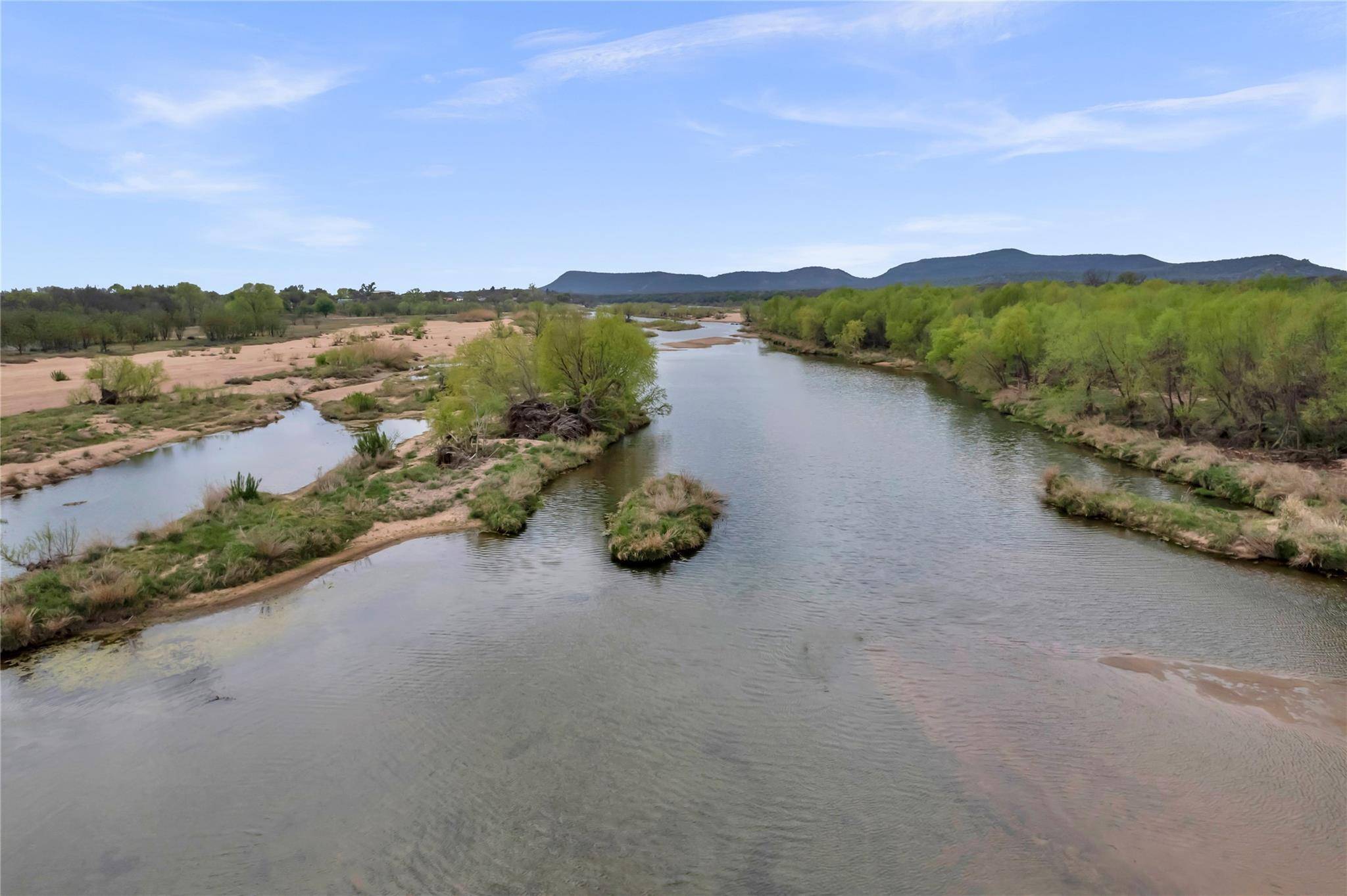 5898 RIVER OAKS DR, Kingsland, TX 78639