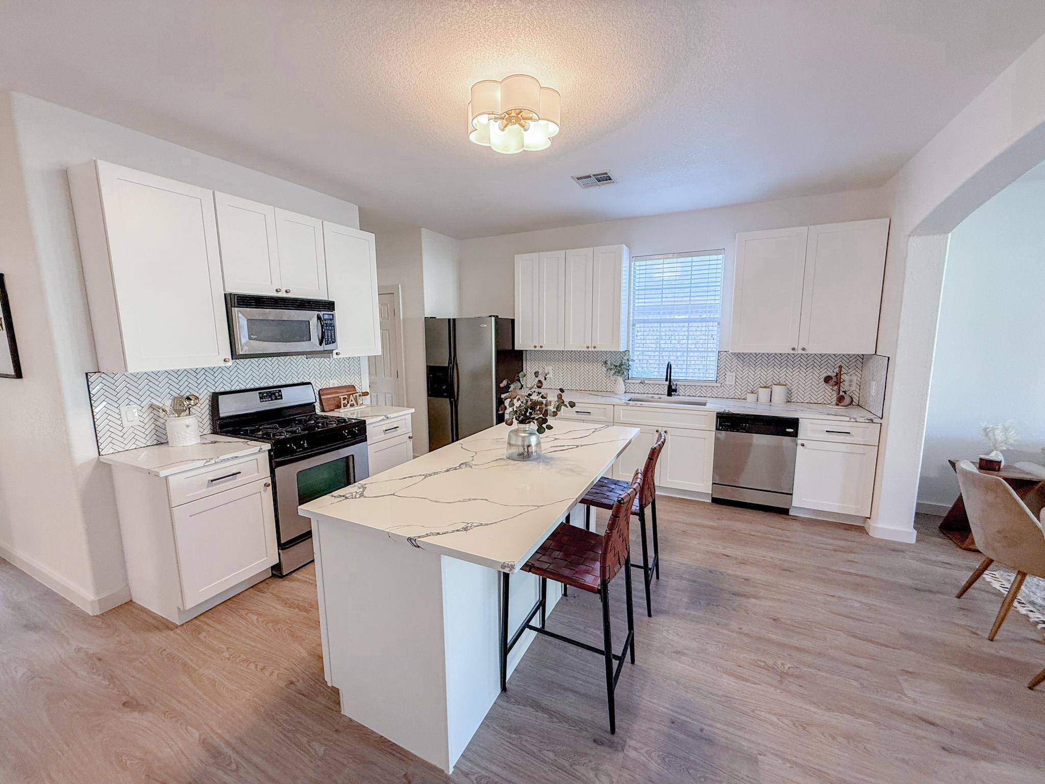 177 Oxford DR, Kyle, TX 78640