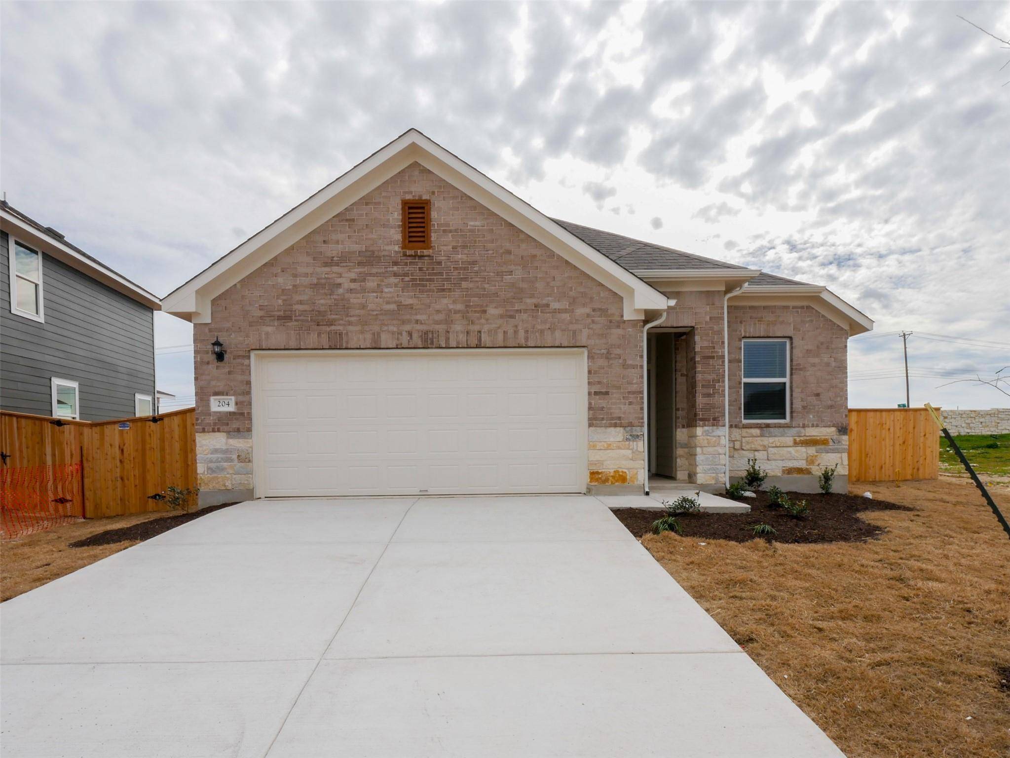 204 Marvins BND, Georgetown, TX 78626
