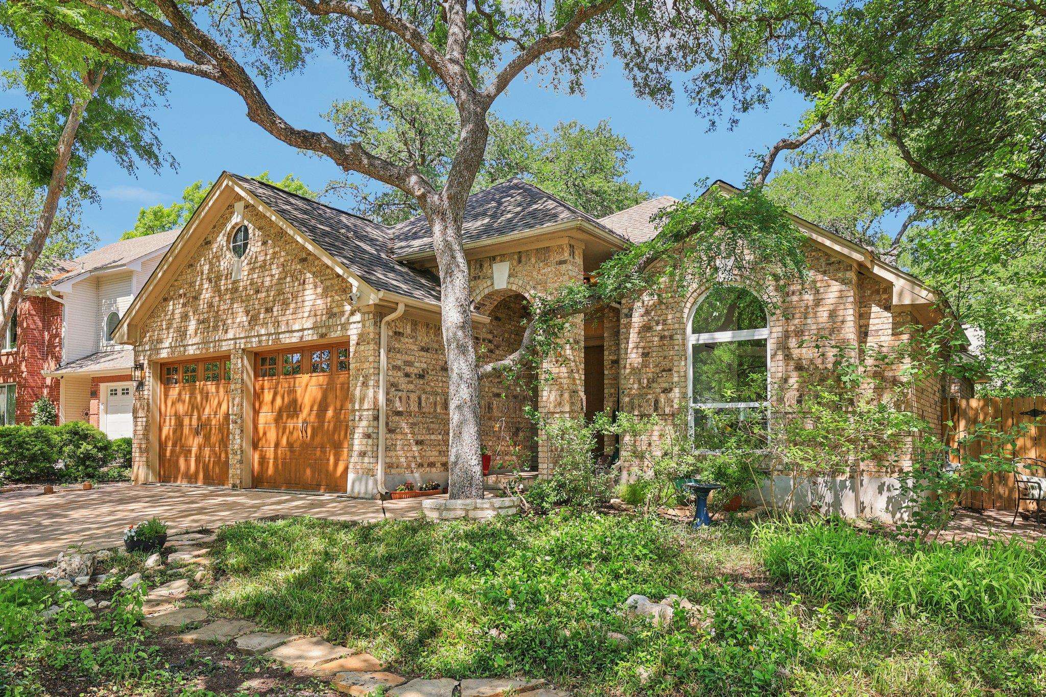 7304 John Blocker DR, Austin, TX 78749