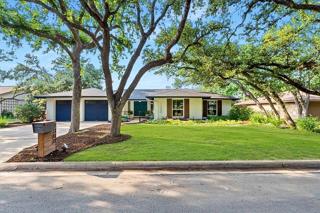 1300 Dragon DR, Round Rock, TX 78681