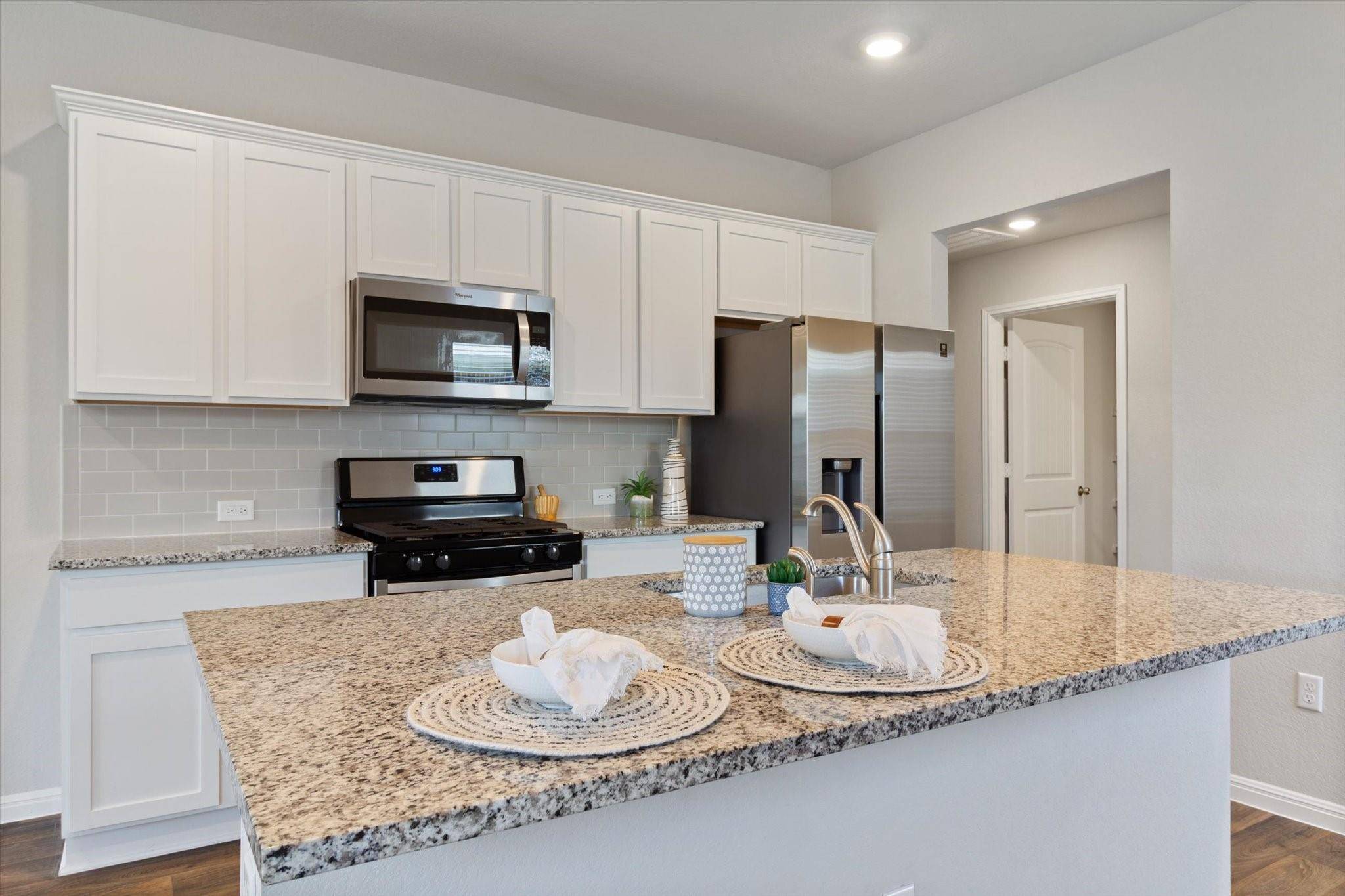214 Strand LN, Bastrop, TX 78602
