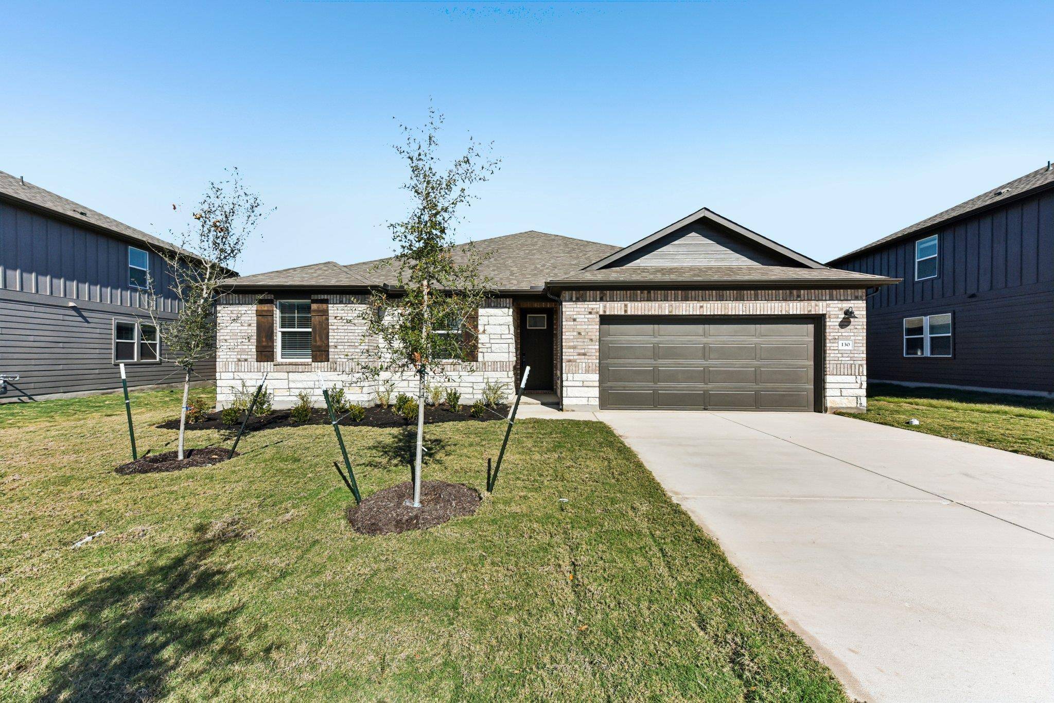 130 Divisadero DR, Hutto, TX 78634
