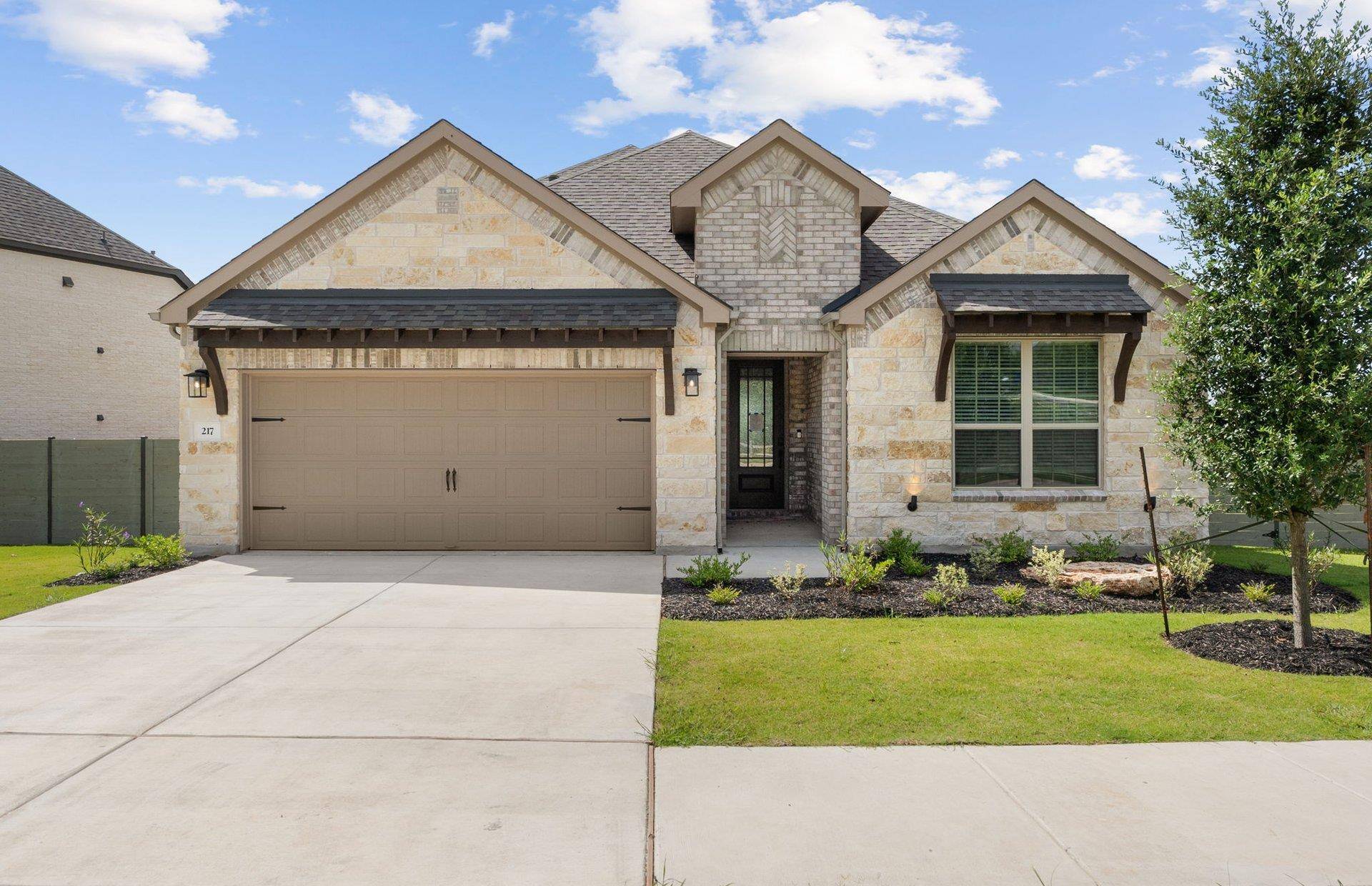 217 Peach Orchard LN, Georgetown, TX 78628