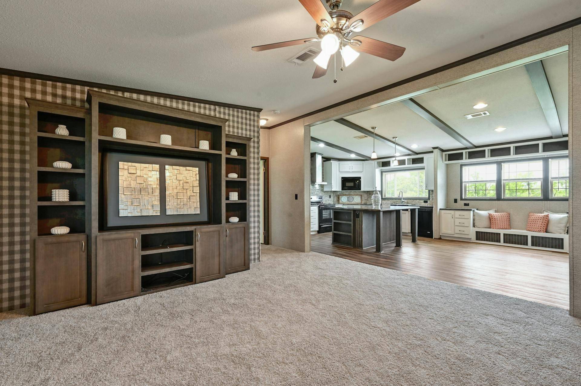 7112 Maverick CT, Buda, TX 78610