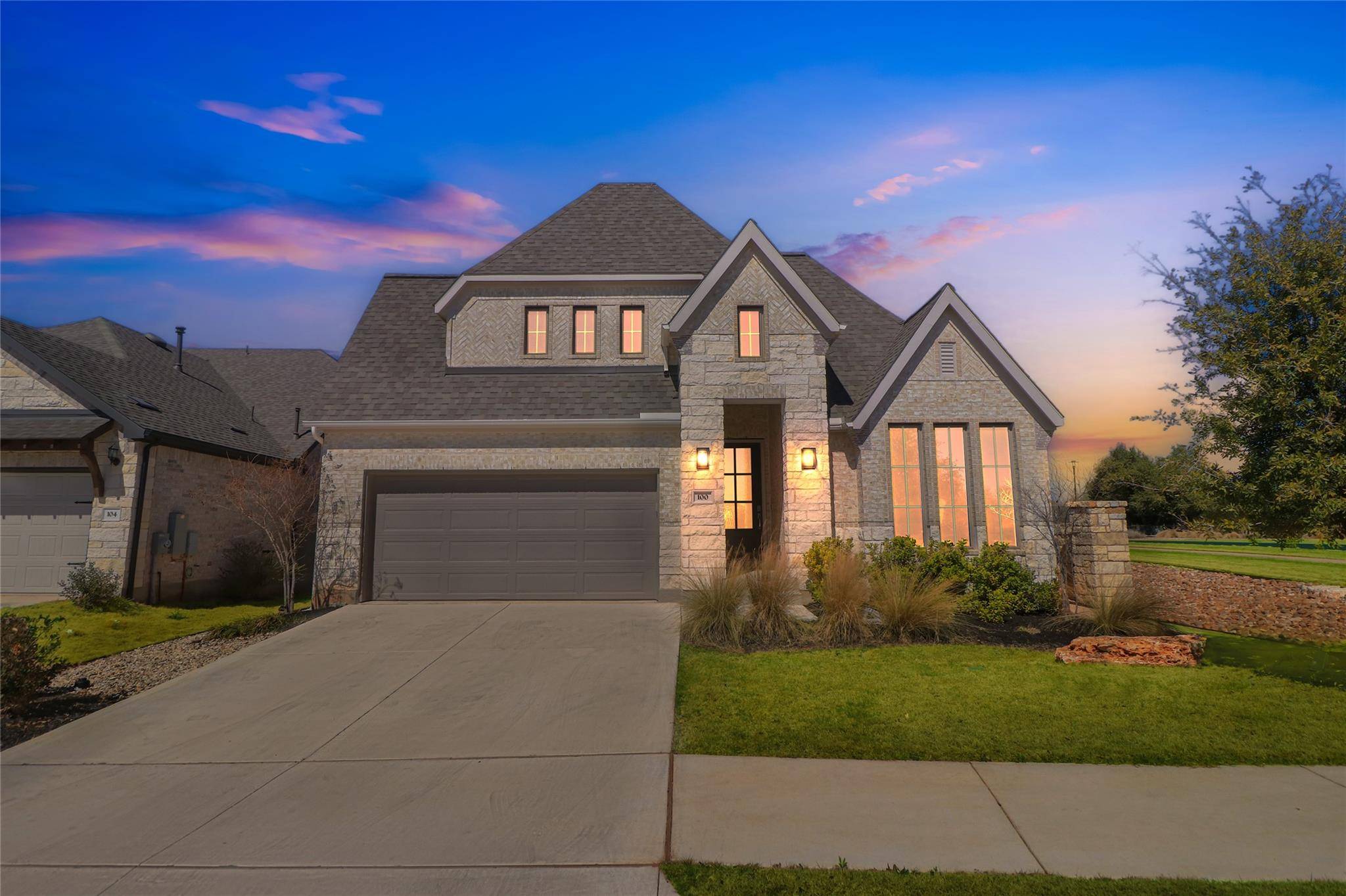 100 Peach Orchard LN, Georgetown, TX 78628