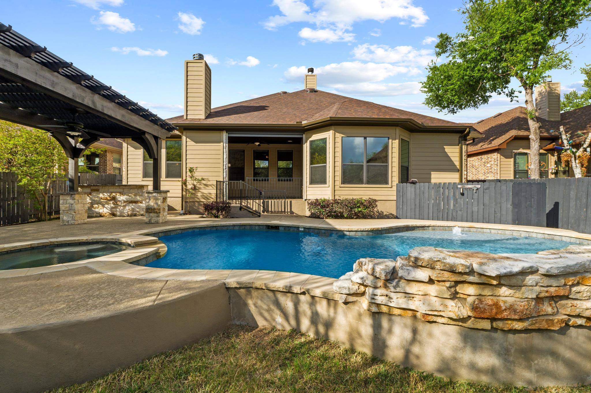 1710 Foxboro LN, Cedar Park, TX 78613