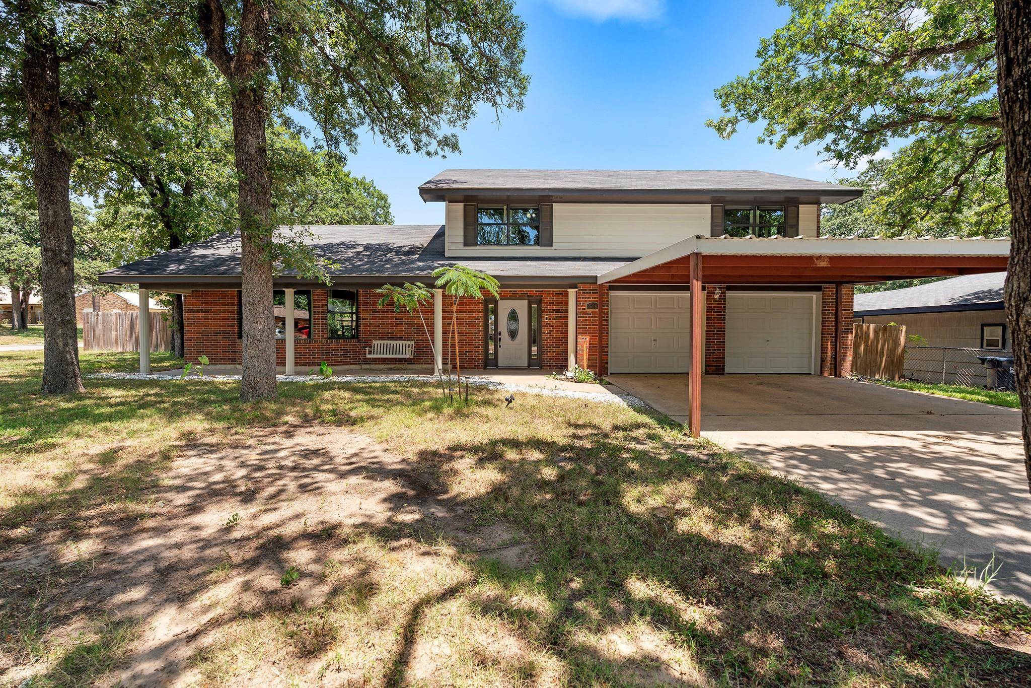 506 Calhoun DR, Rockdale, TX 76567