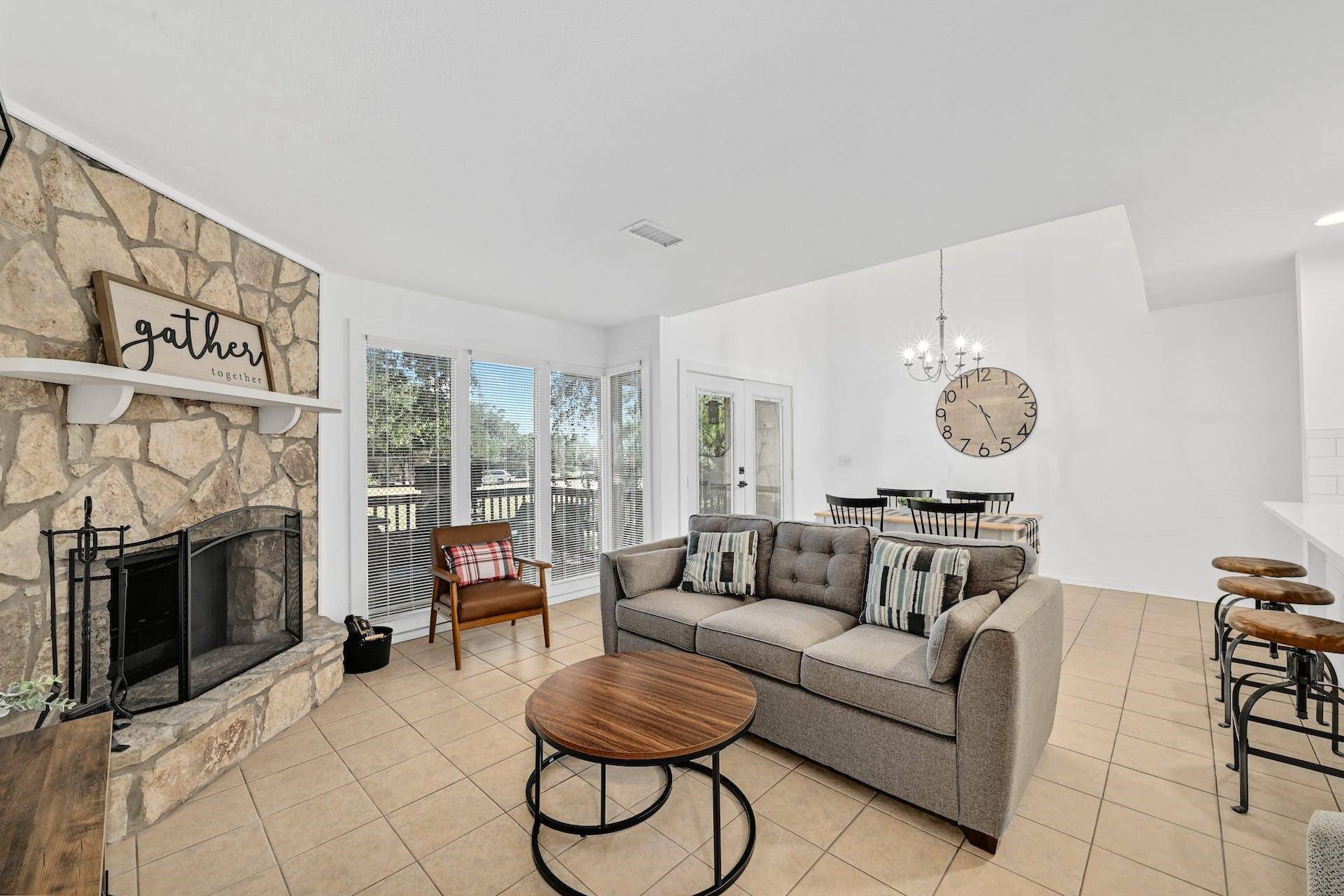 200 Free Rein #11, Horseshoe Bay, TX 78657