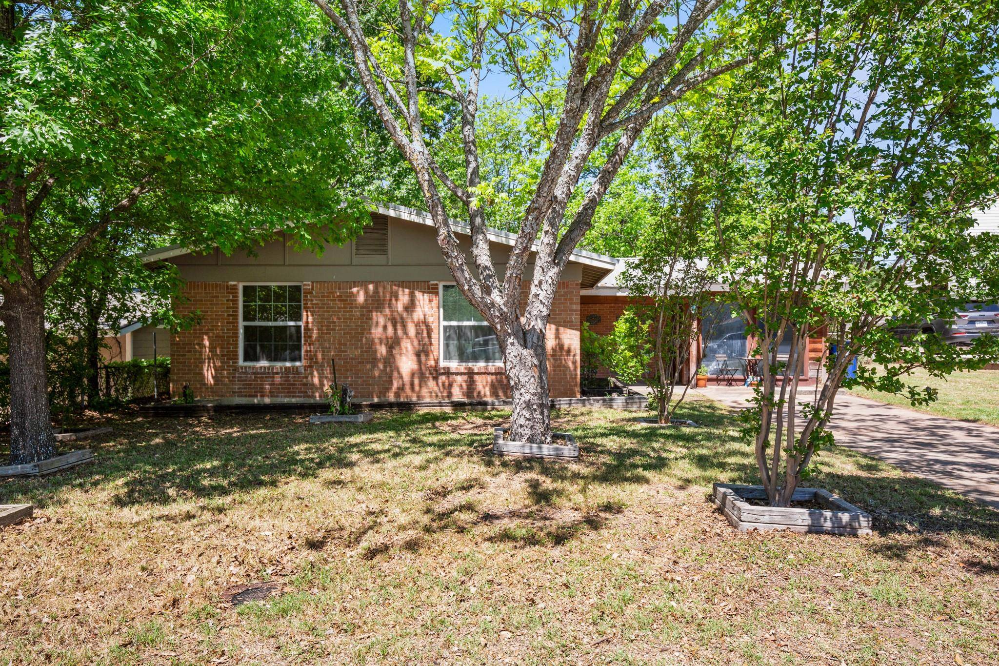 4606 S 2nd ST, Austin, TX 78745