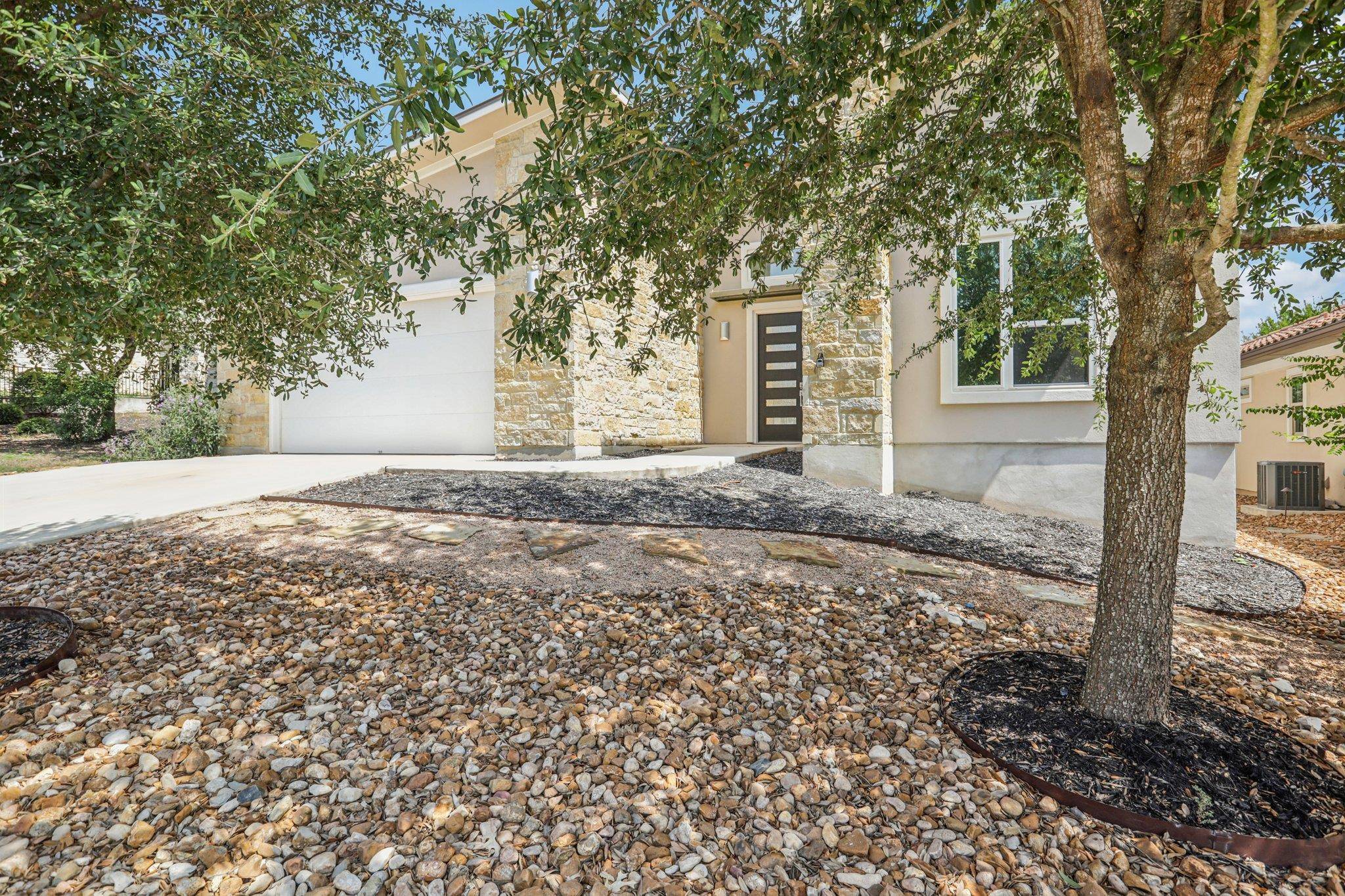 220 Leaping Holly ST, San Marcos, TX 78666