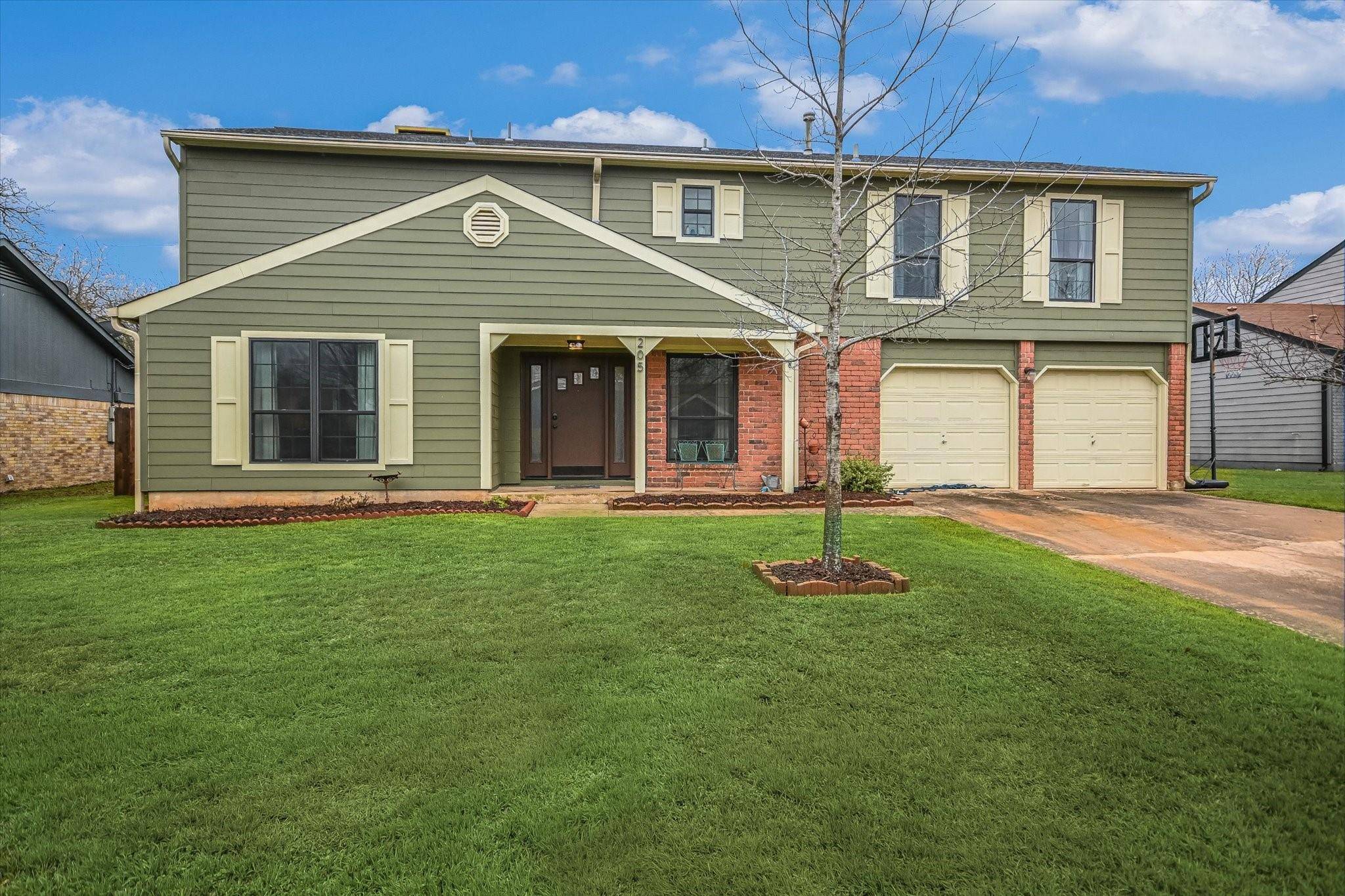205 Woodmont DR, Georgetown, TX 78628