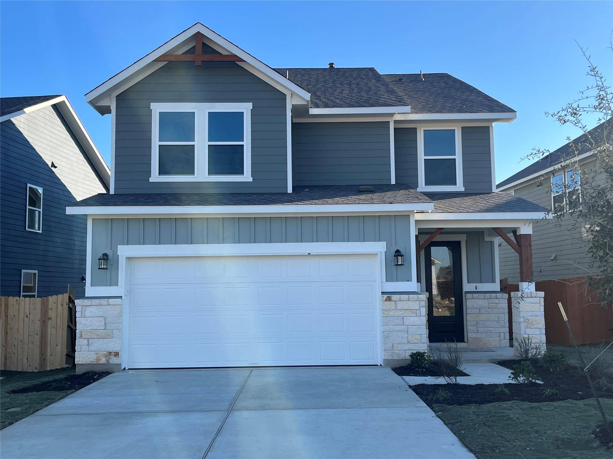 120 Clover BND, Liberty Hill, TX 78642