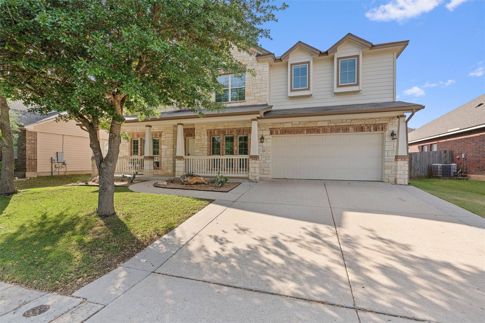 232 Prospector LN, Liberty Hill, TX 78642