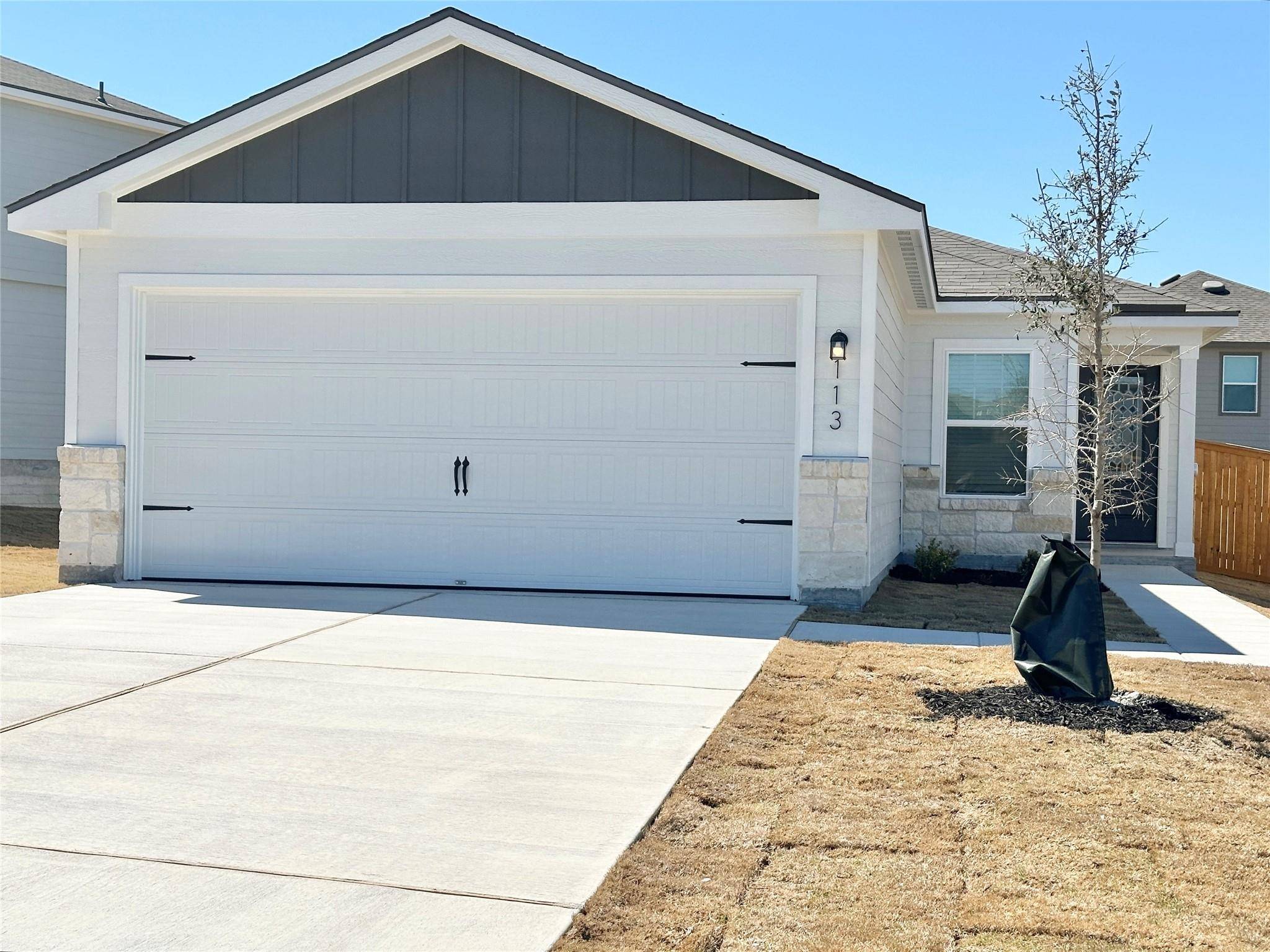 113 Paradise Canyon DR, Jarrell, TX 76537