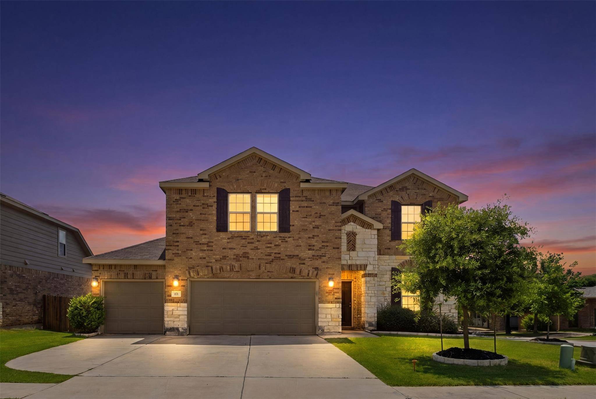 171 Limonite LN, Liberty Hill, TX 78642