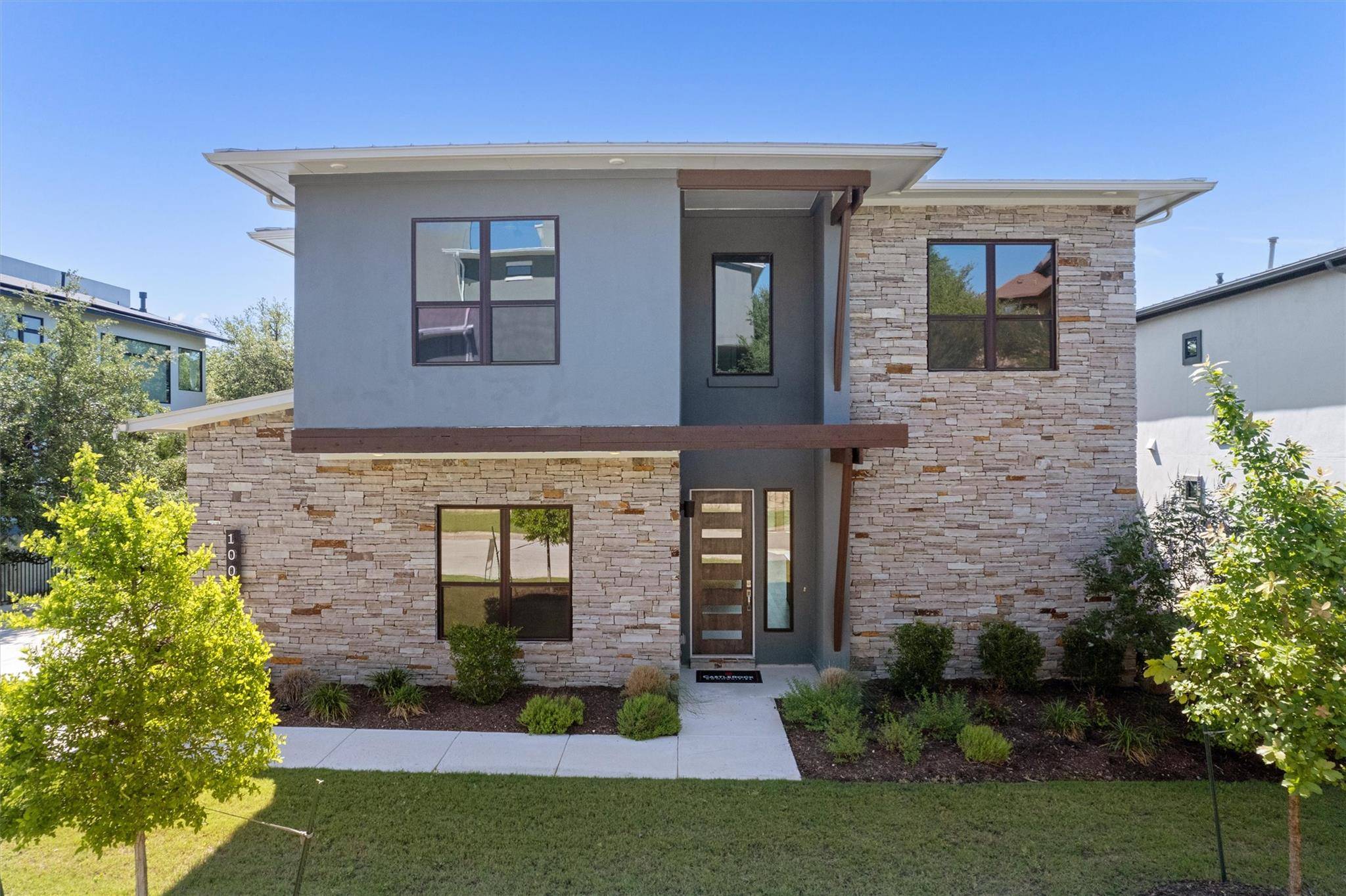 1002 Barrie DR, Austin, TX 78734
