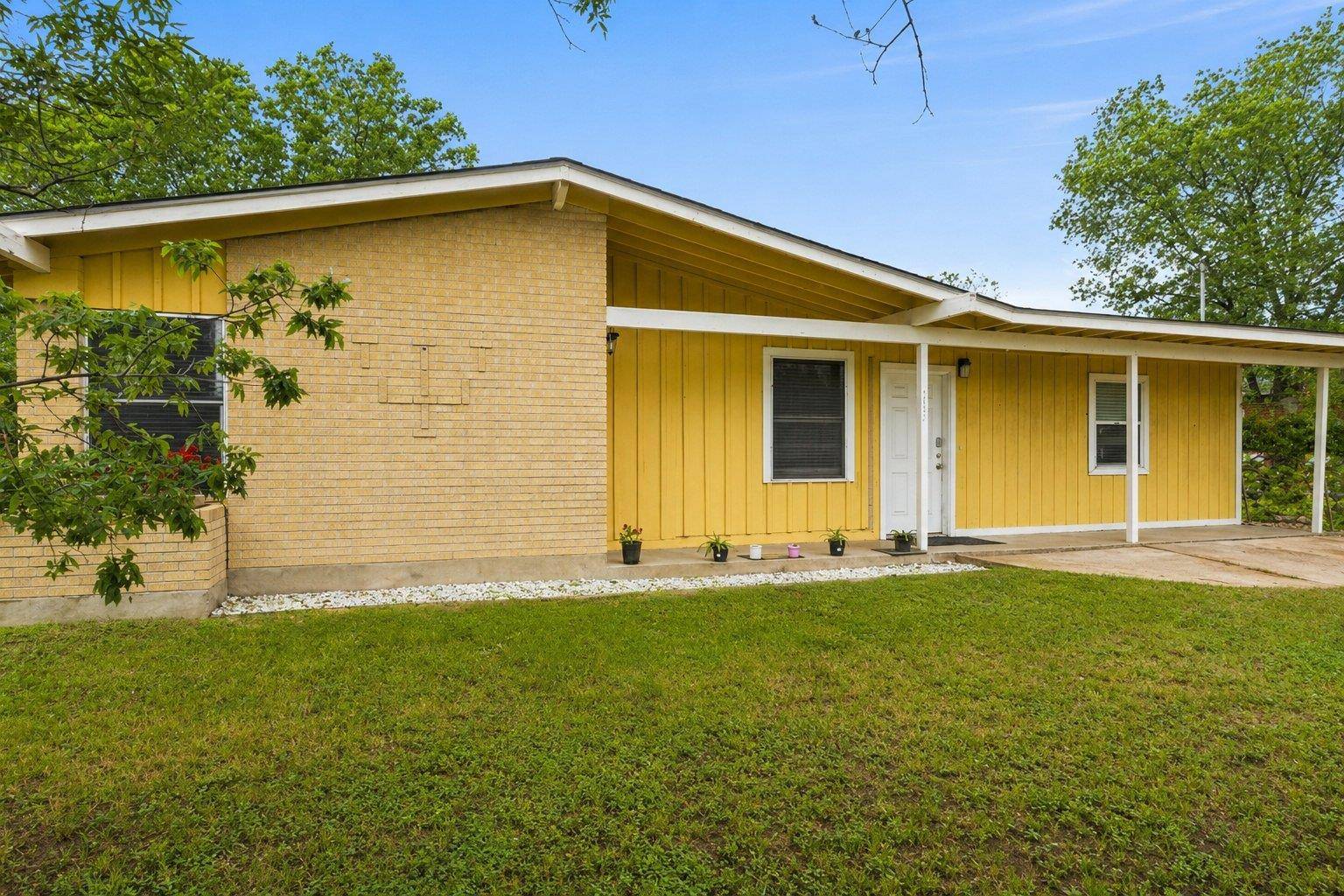 203 E Lola DR, Austin, TX 78753