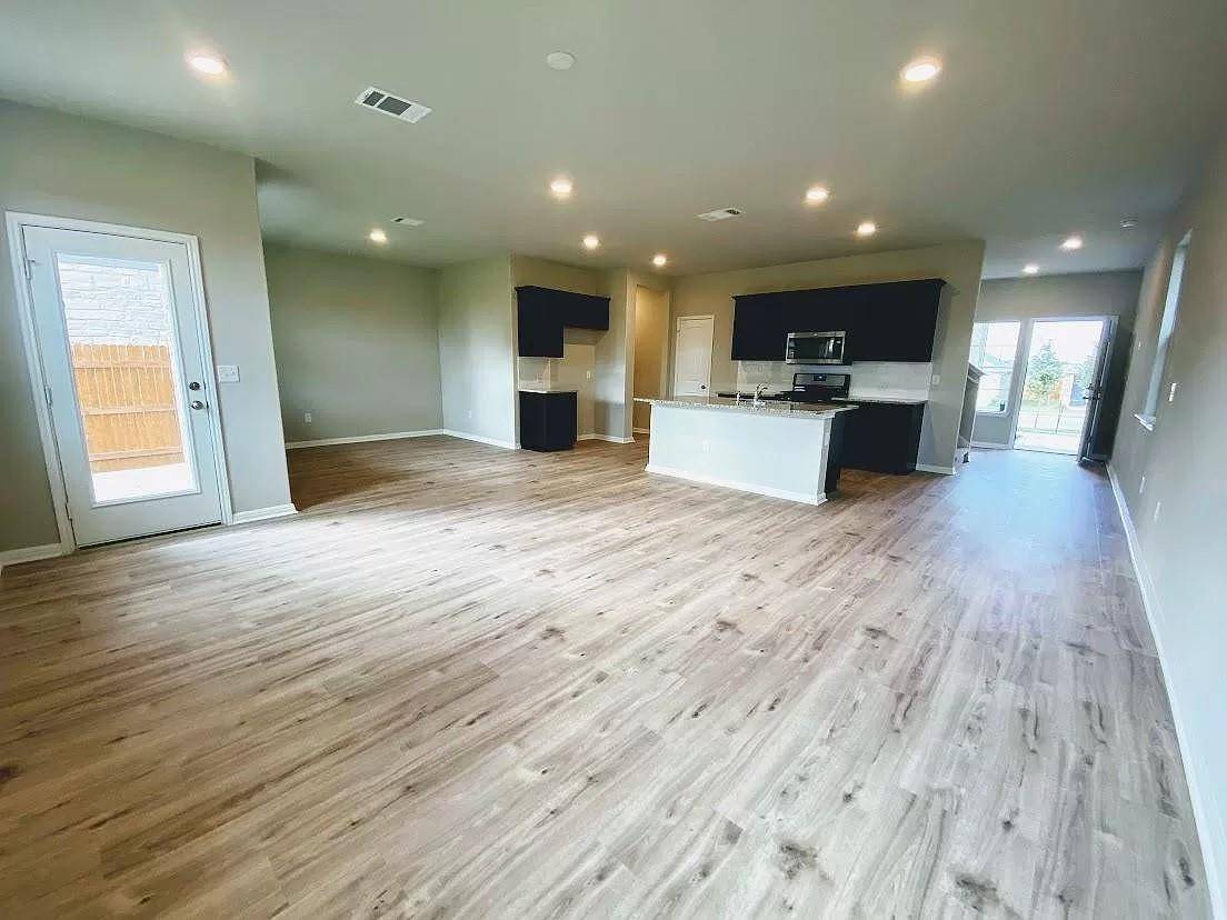 1240 Vogel DR, Georgetown, TX 78626