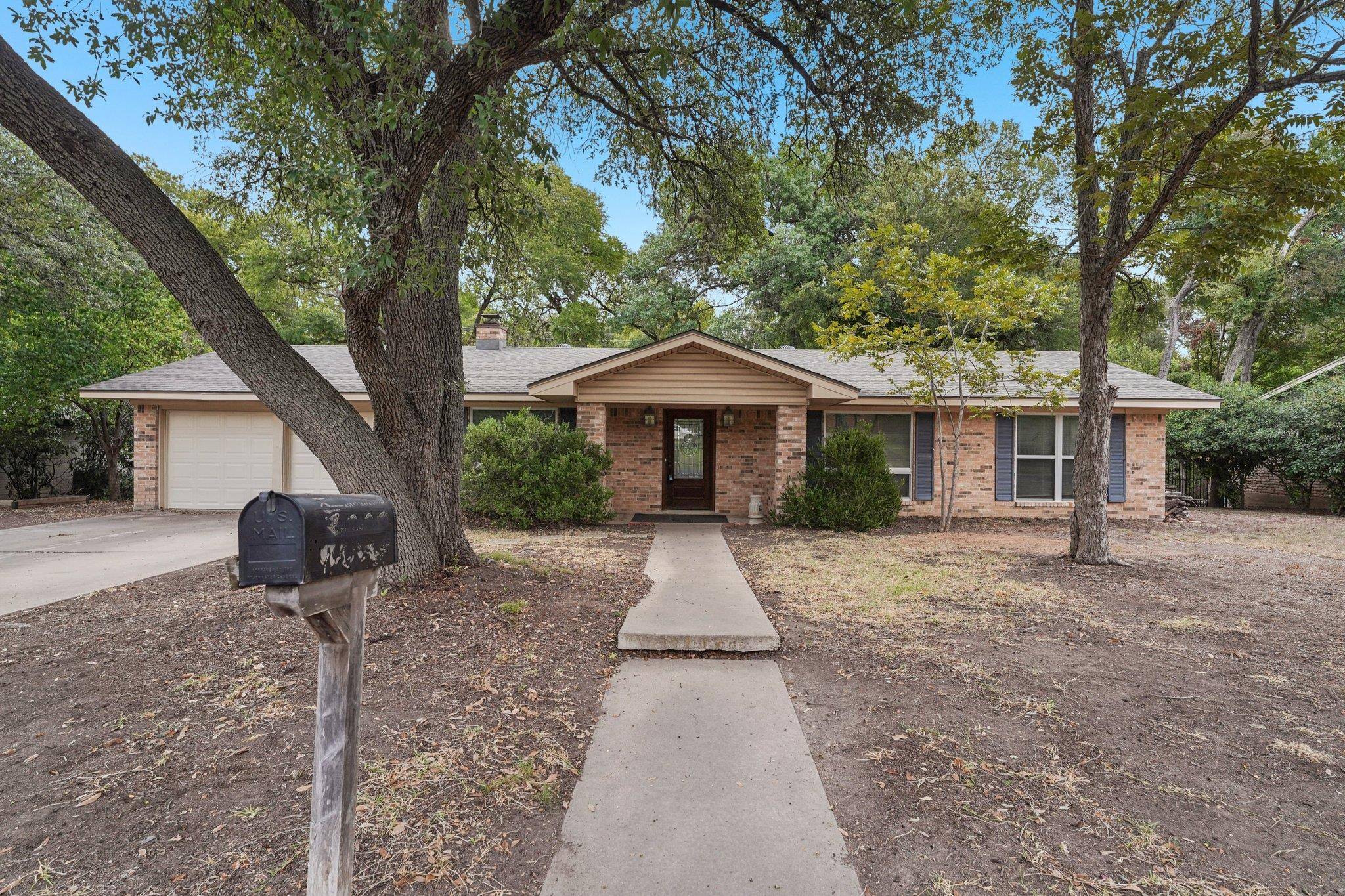 11605 Eubank DR, Austin, TX 78758