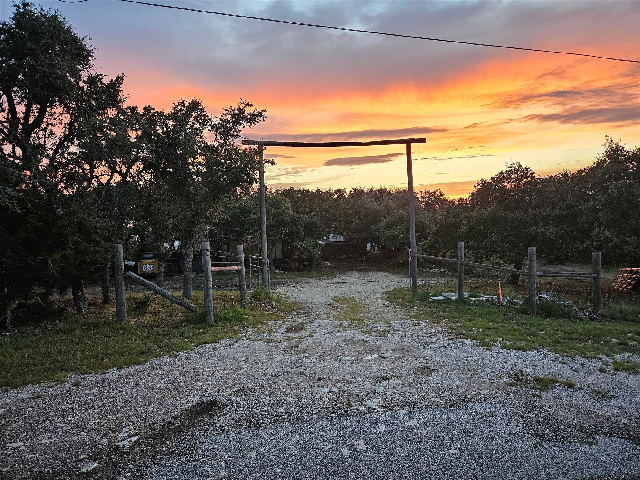 1208 Buzzard High RD, Wimberley, TX 78676