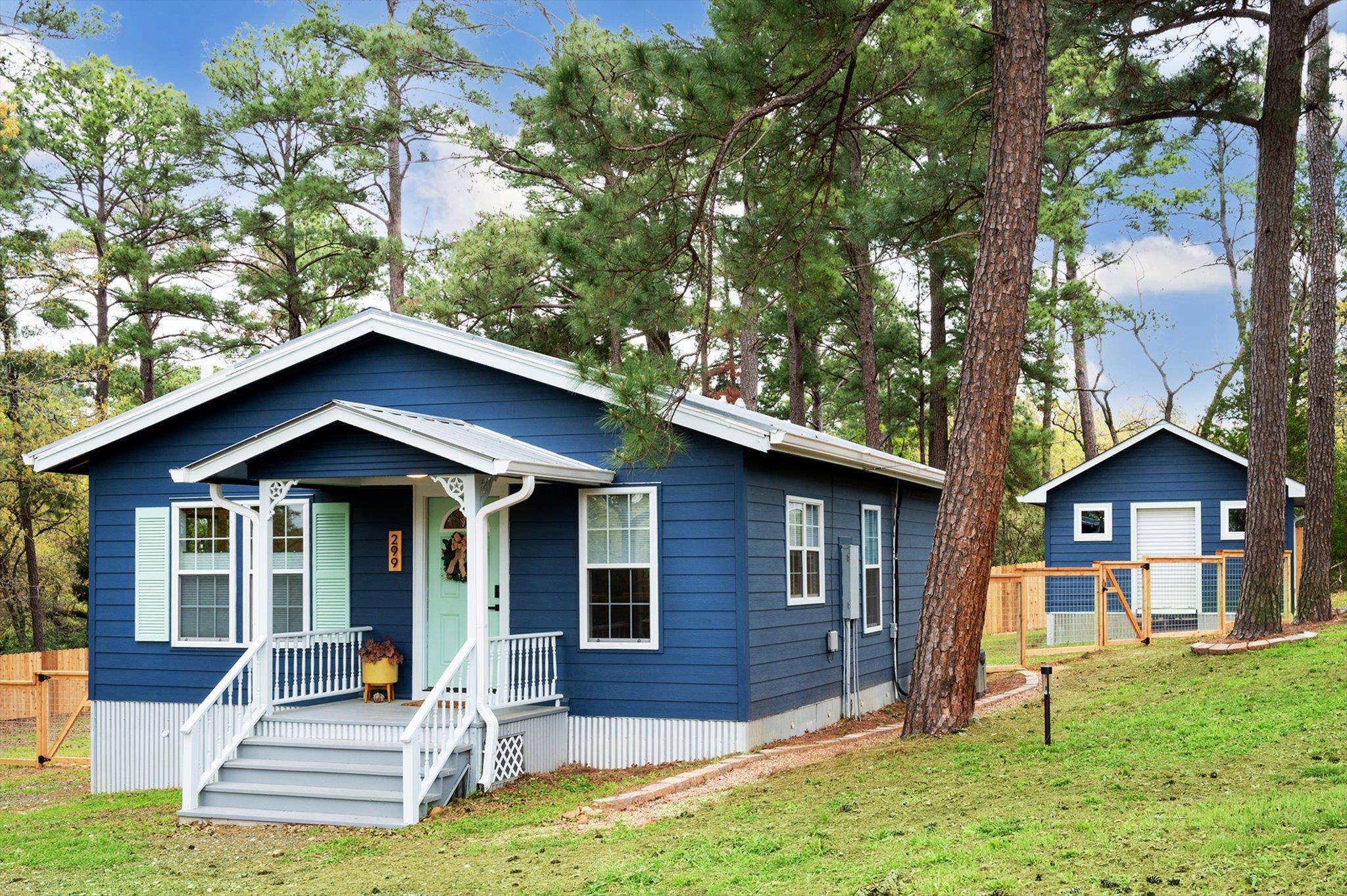 299 Porter RD, Bastrop, TX 78602