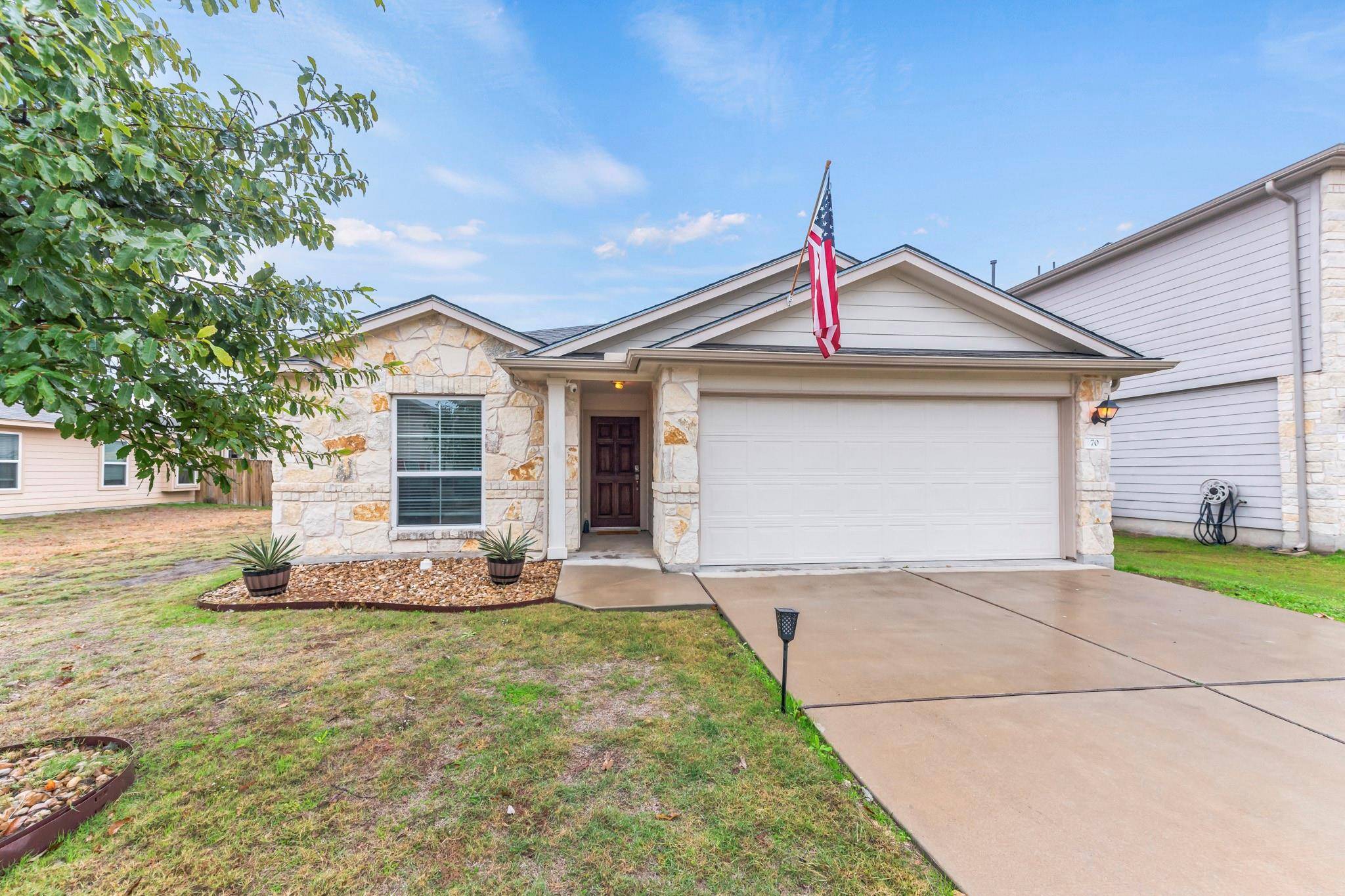 70 Churchill Farms DR, Georgetown, TX 78626