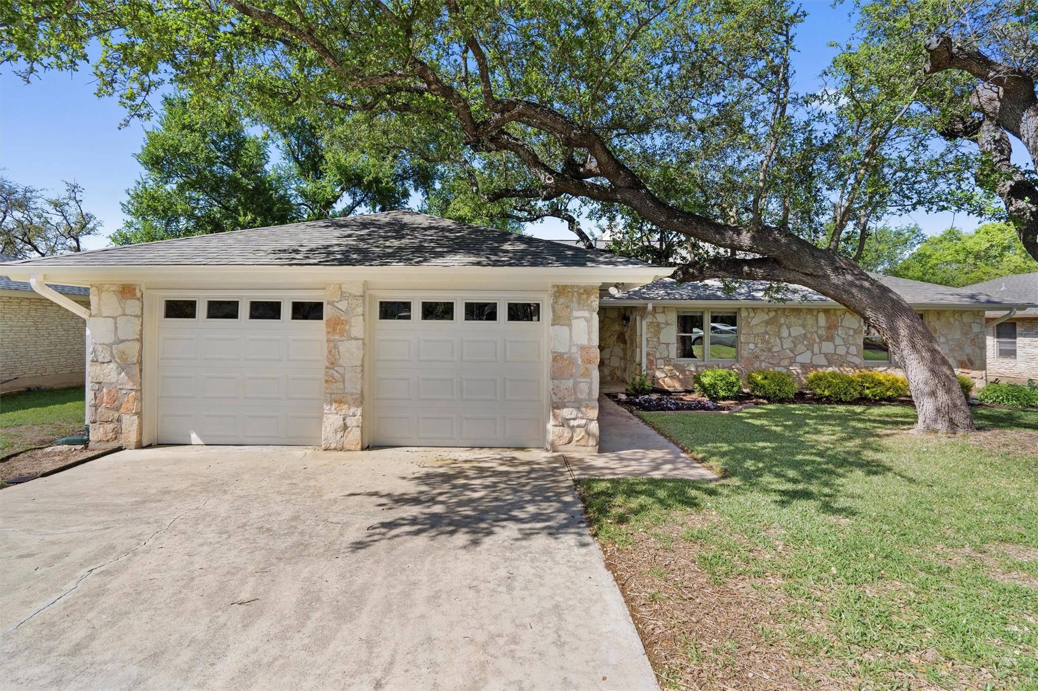404 Ridge Oak DR, Georgetown, TX 78628