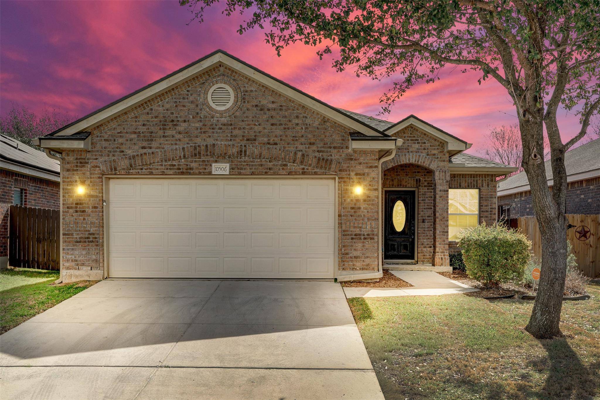 10506 Corvey LN, Helotes, TX 78023